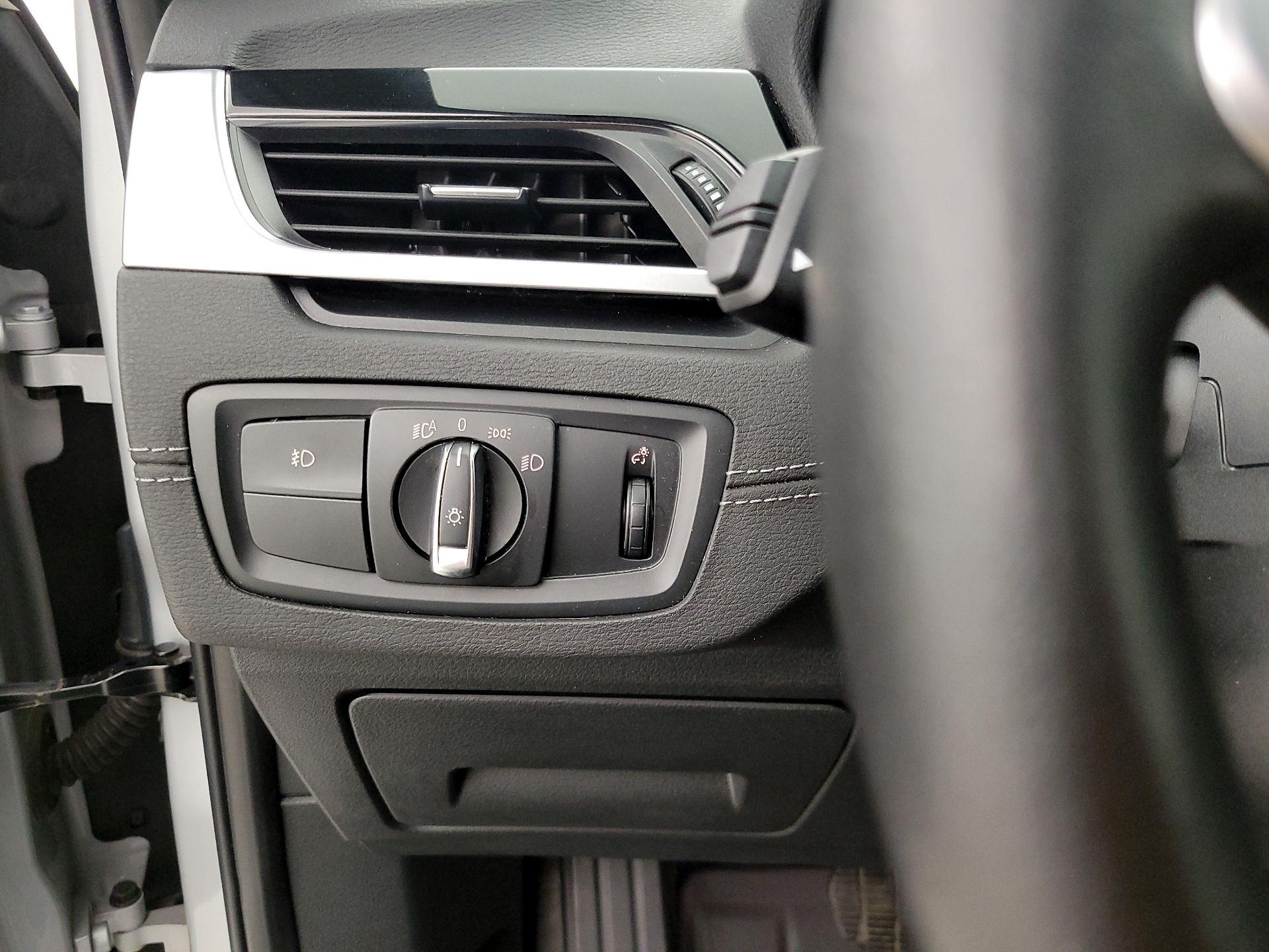 Thumbnail: 2020 BMW X1 - 13