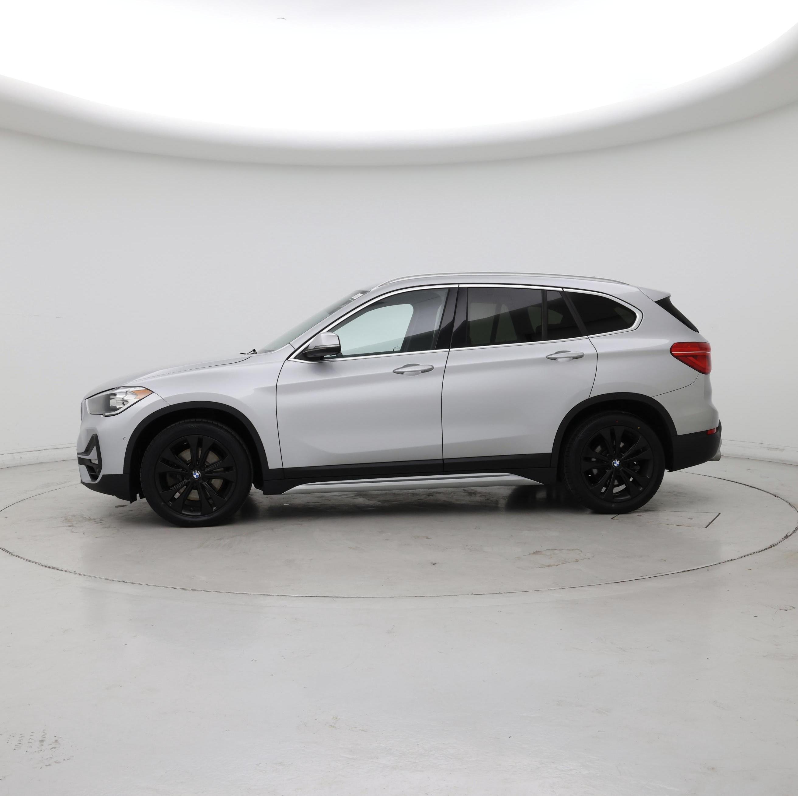 Thumbnail: 2020 BMW X1 - 3