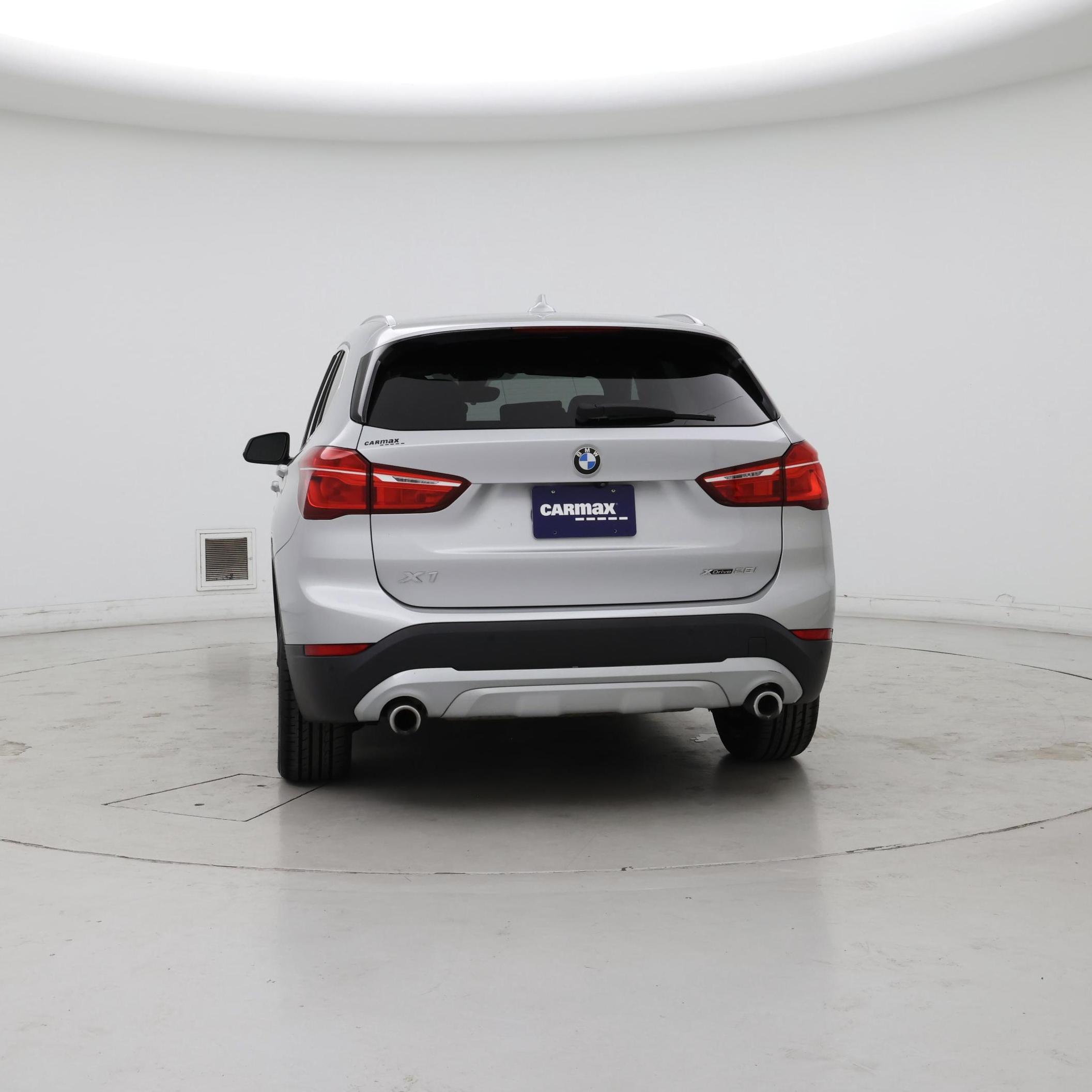 Thumbnail: 2020 BMW X1 - 6