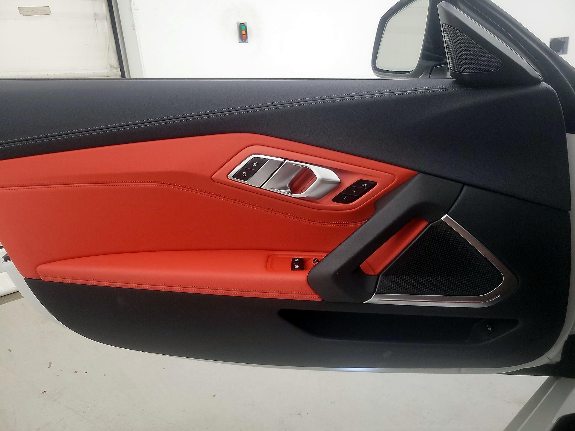 Thumbnail: 2022 BMW Z4 - 10