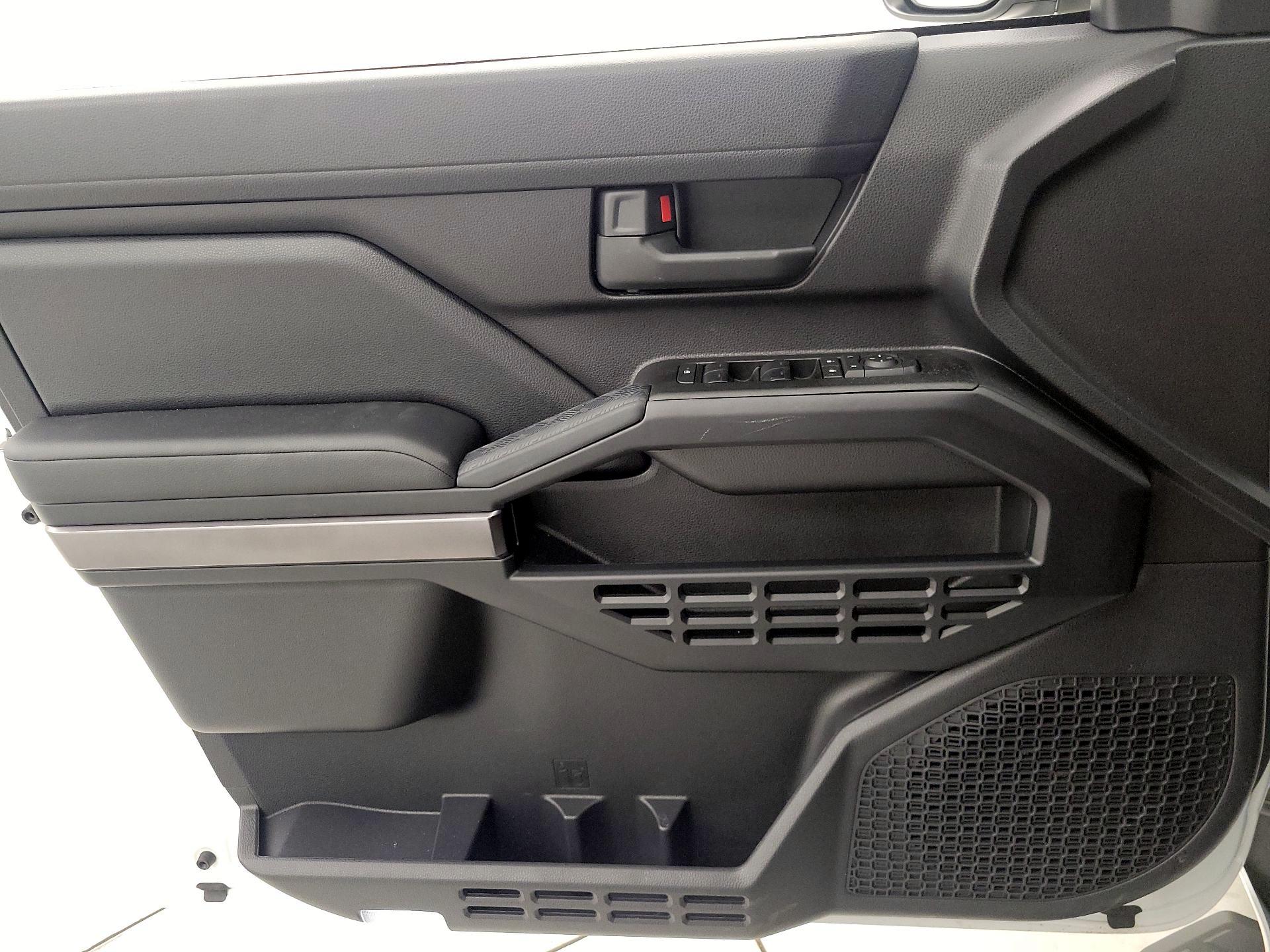 Thumbnail: 2025 Toyota 4Runner - 12