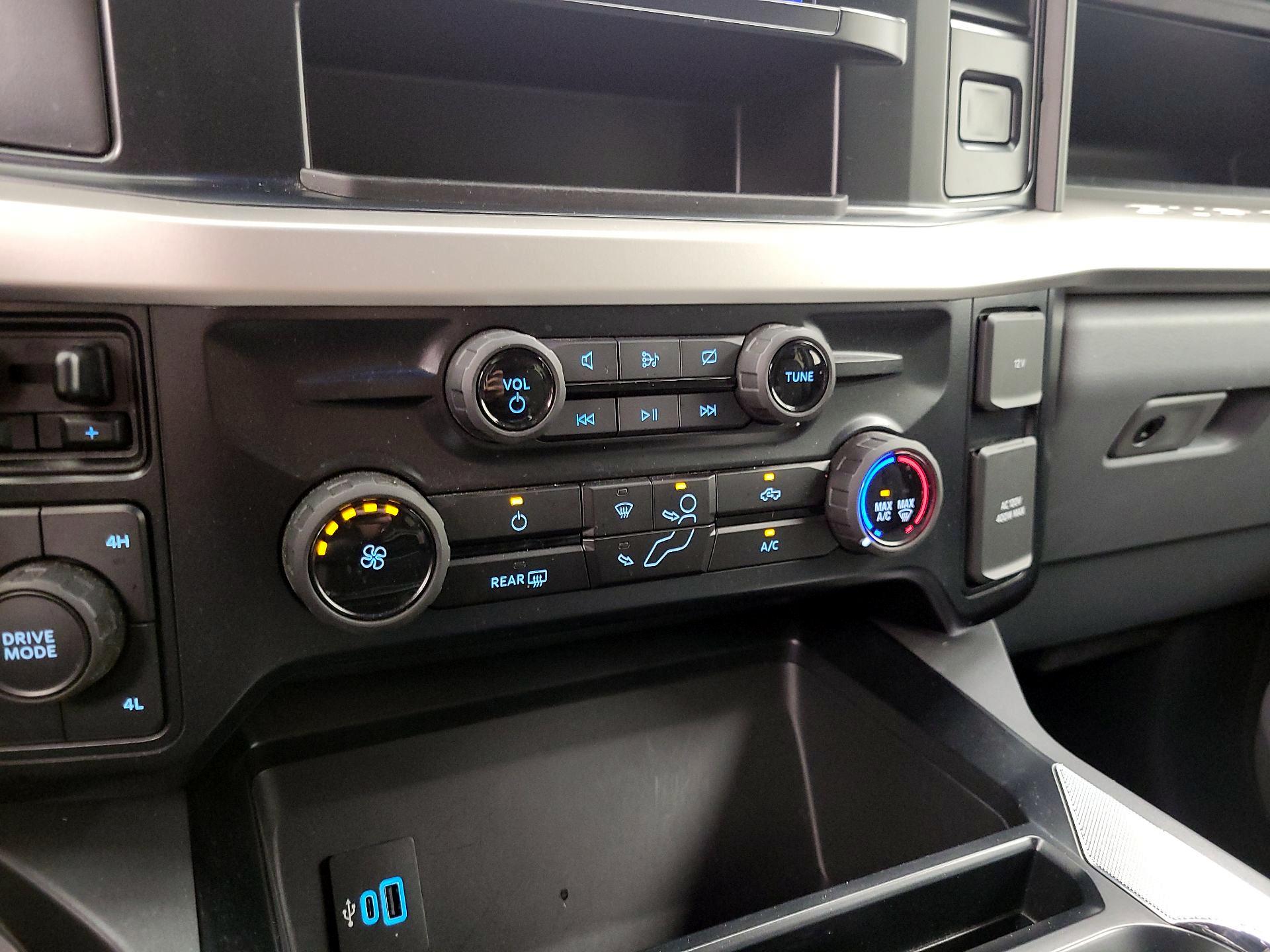 Thumbnail: 2024 Ford F-250 - 16