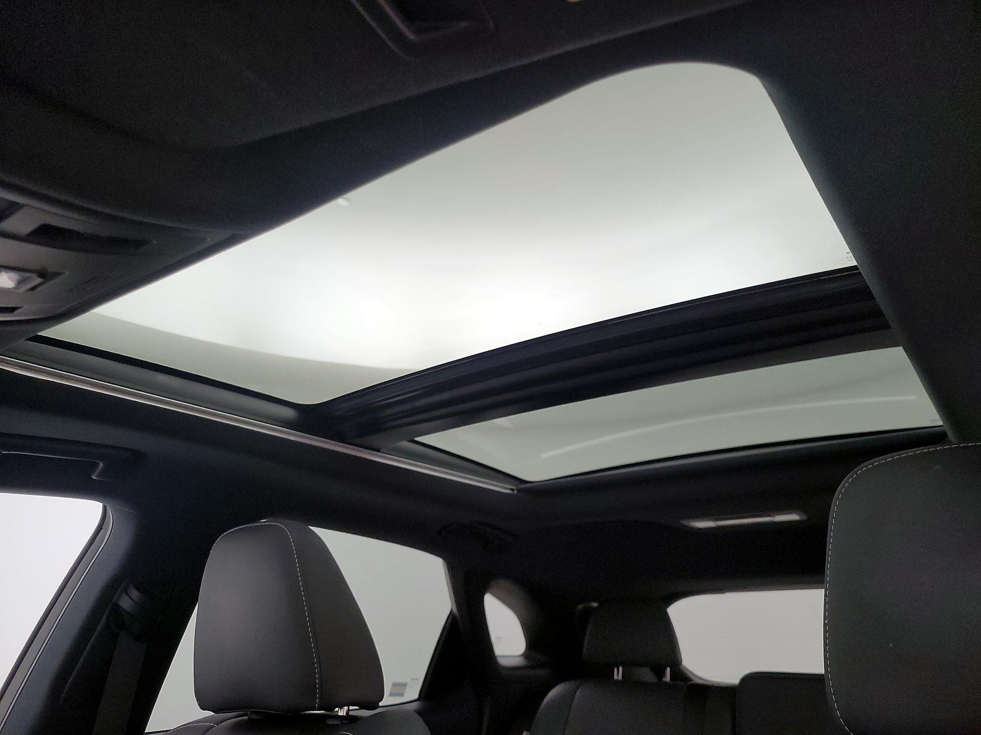 Thumbnail: 2022 Lexus RX - 18