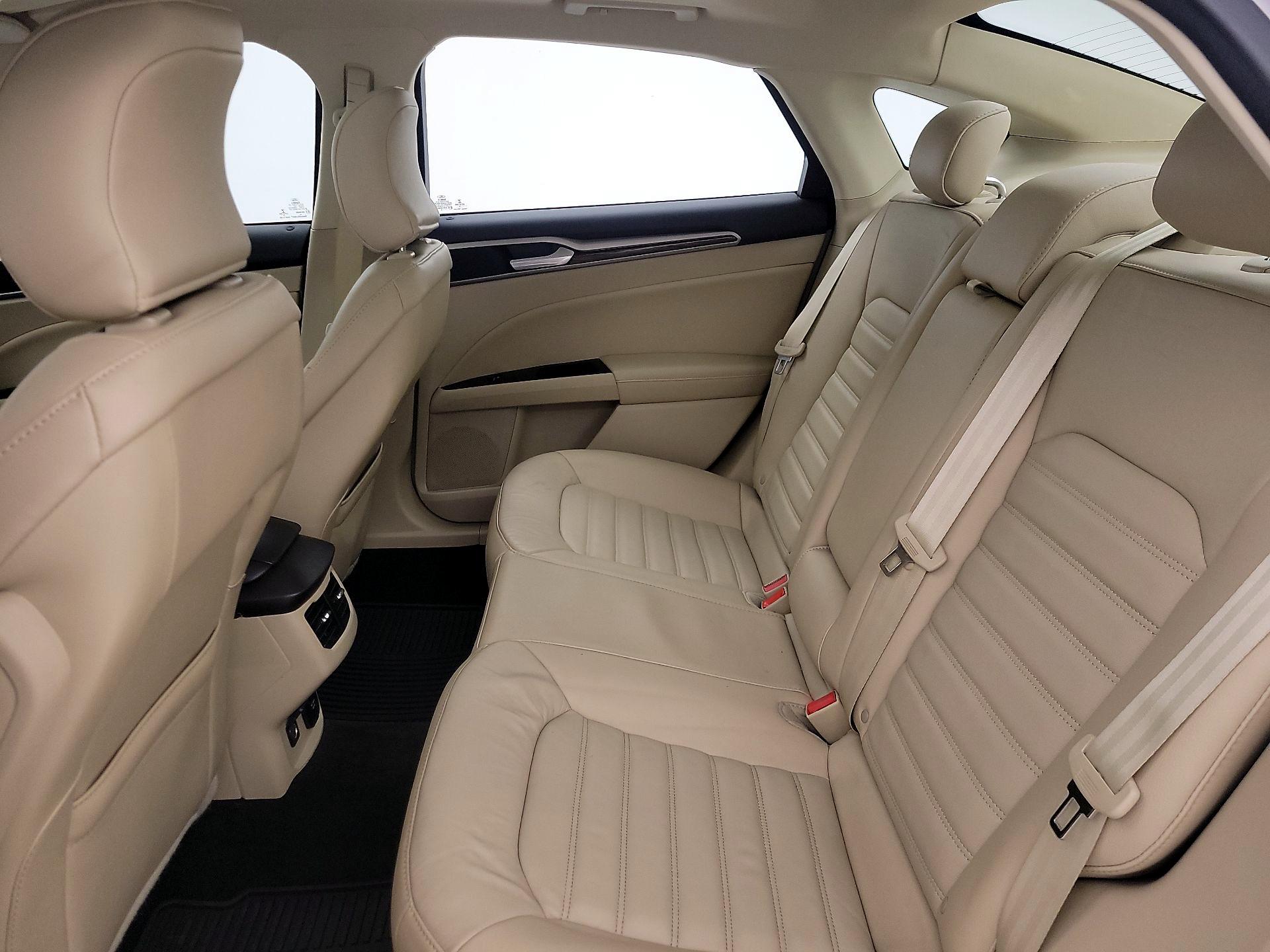 Thumbnail: 2016 Ford Fusion - 20