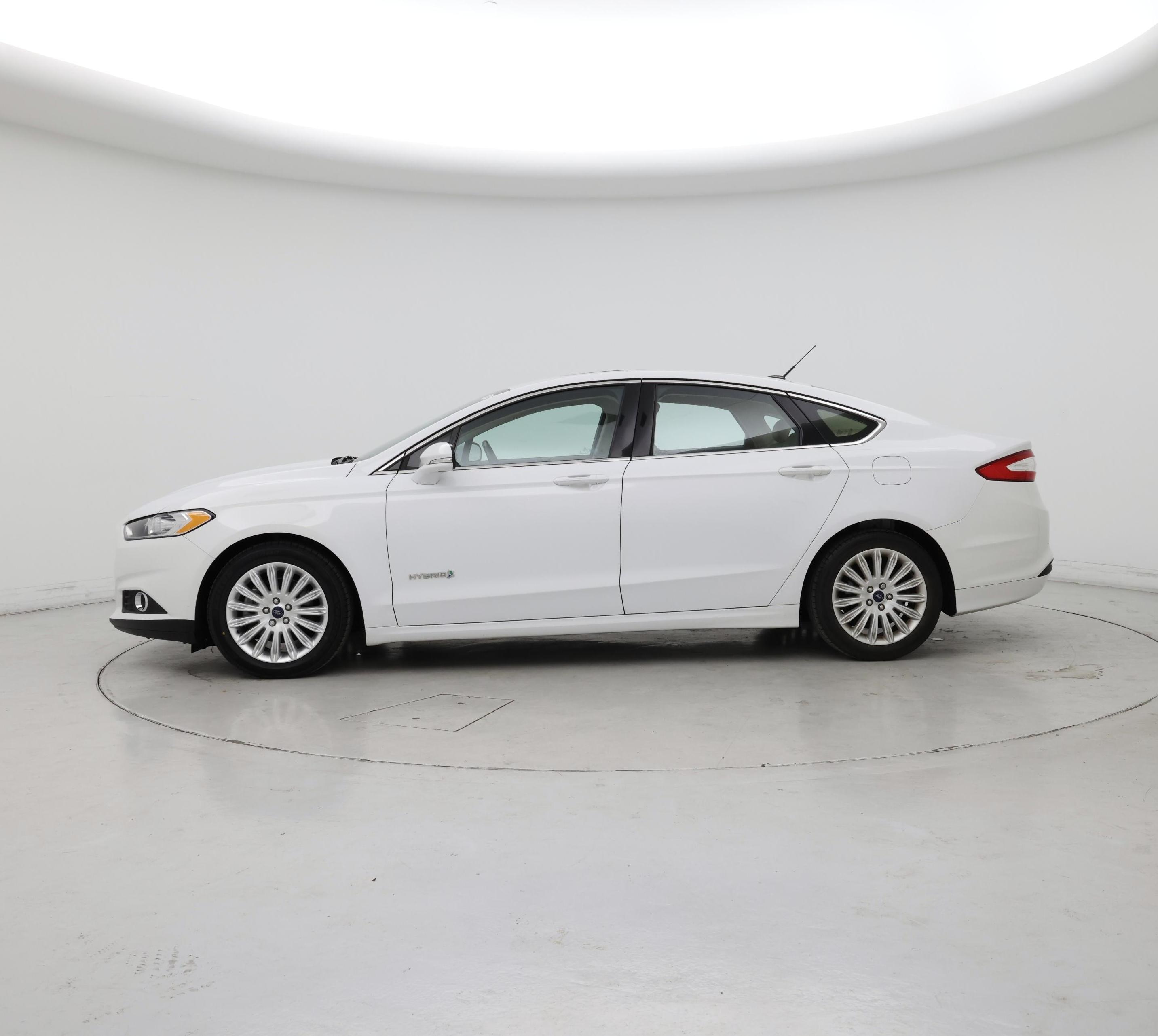 Thumbnail: 2016 Ford Fusion - 3