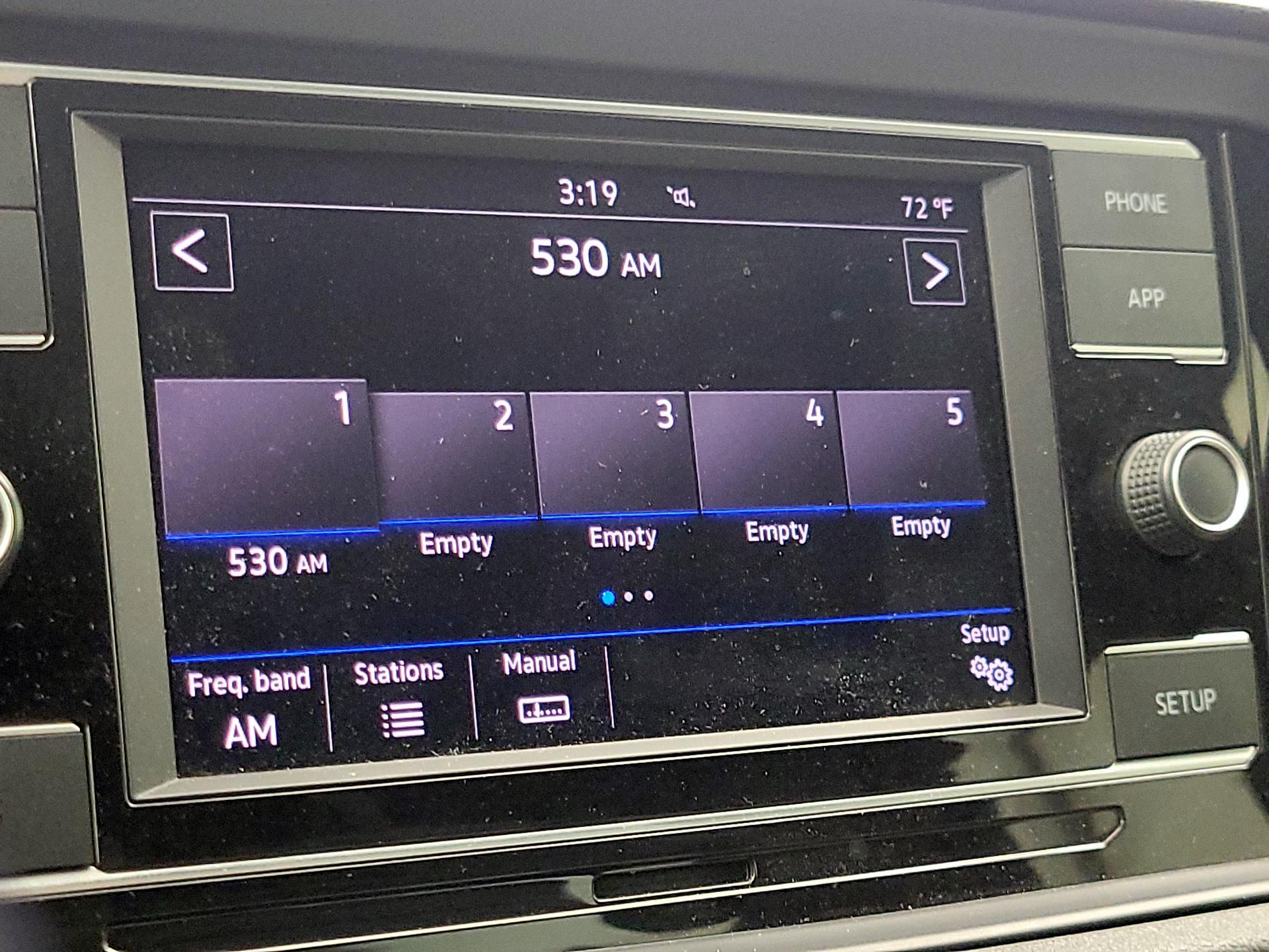 Thumbnail: 2019 Volkswagen Jetta - 15