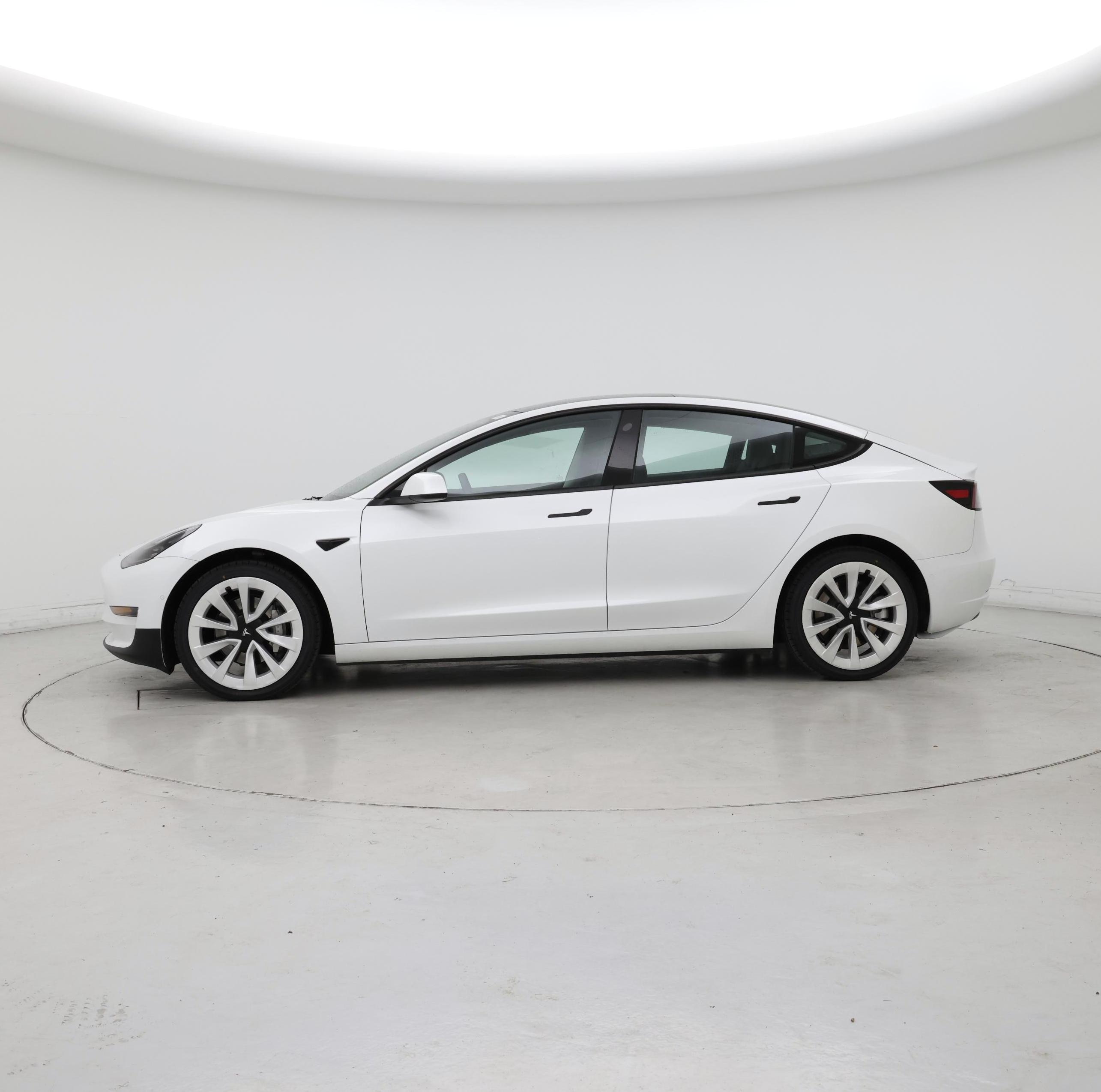 Thumbnail: 2022 Tesla Model 3 - 3