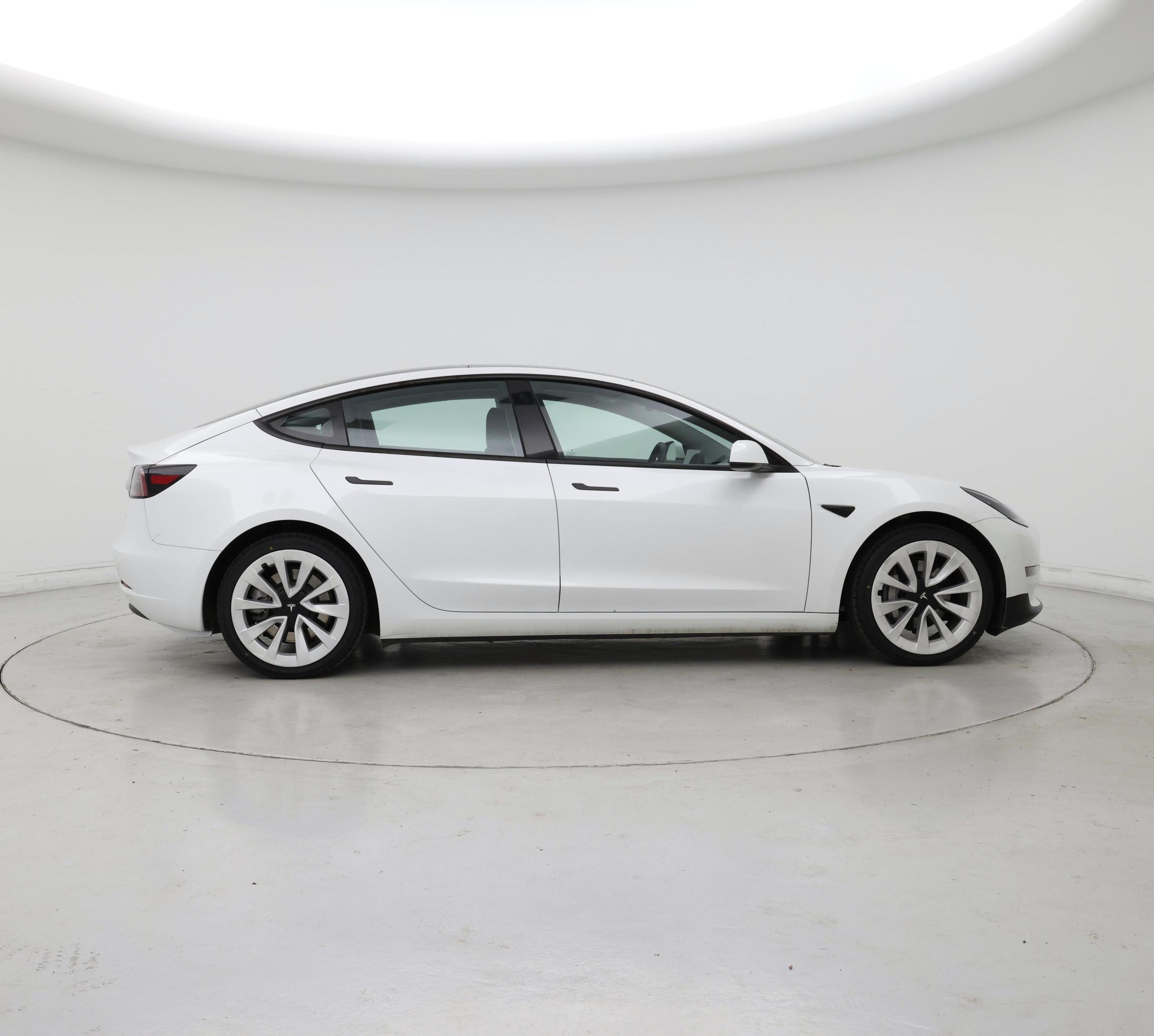 Thumbnail: 2022 Tesla Model 3 - 7