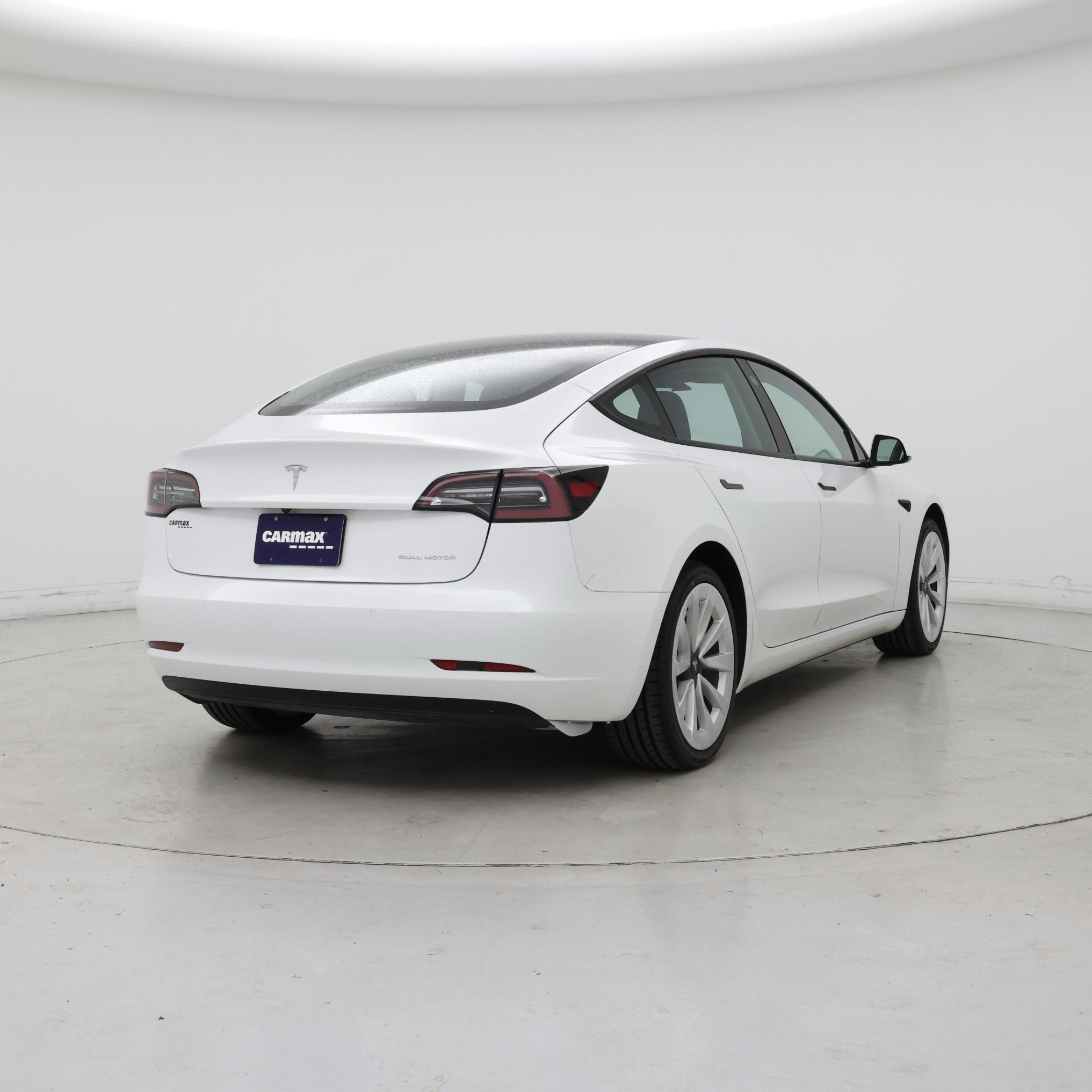 Thumbnail: 2022 Tesla Model 3 - 8