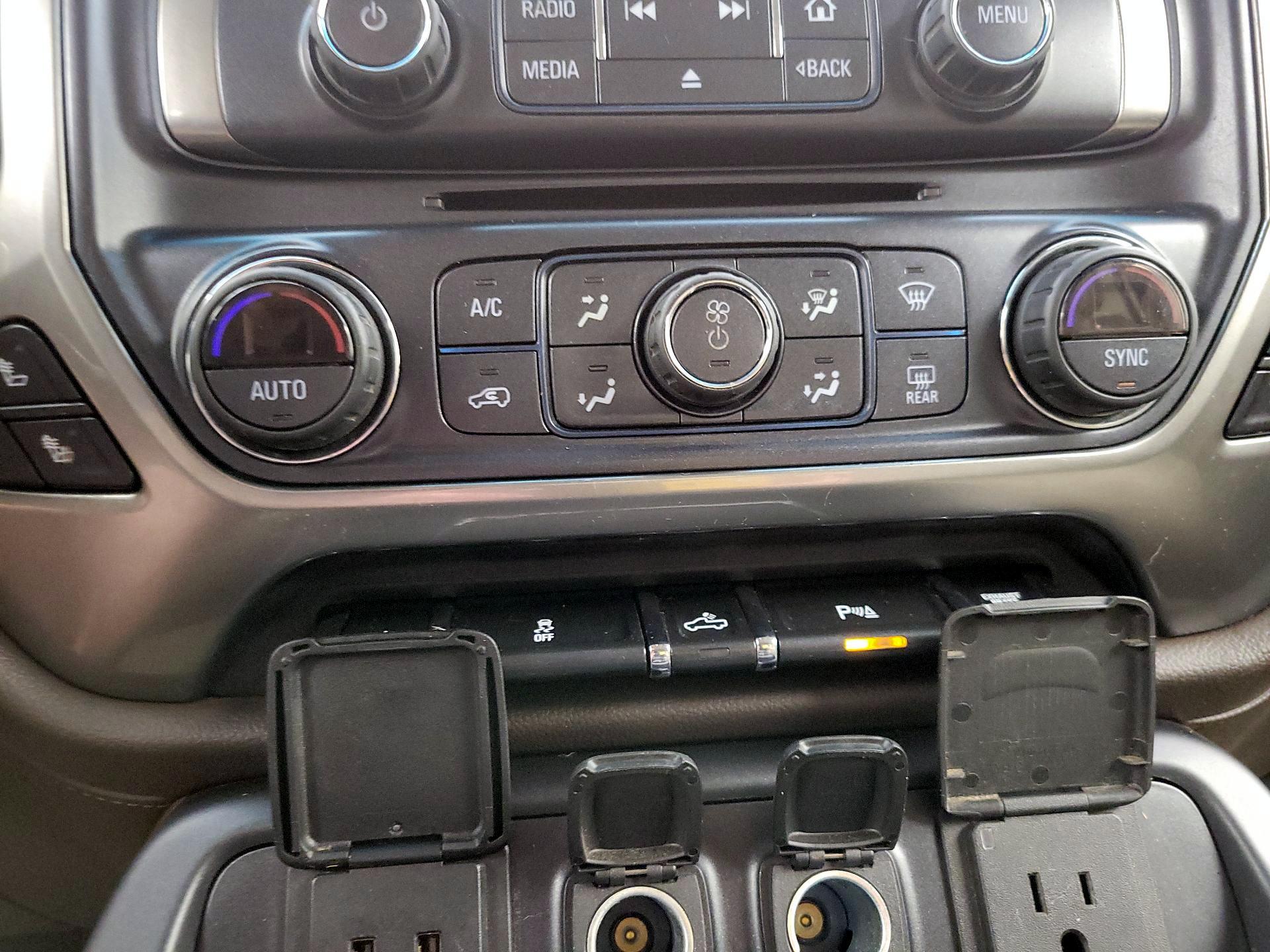 Thumbnail: 2019 Chevrolet Silverado 3500 - 17