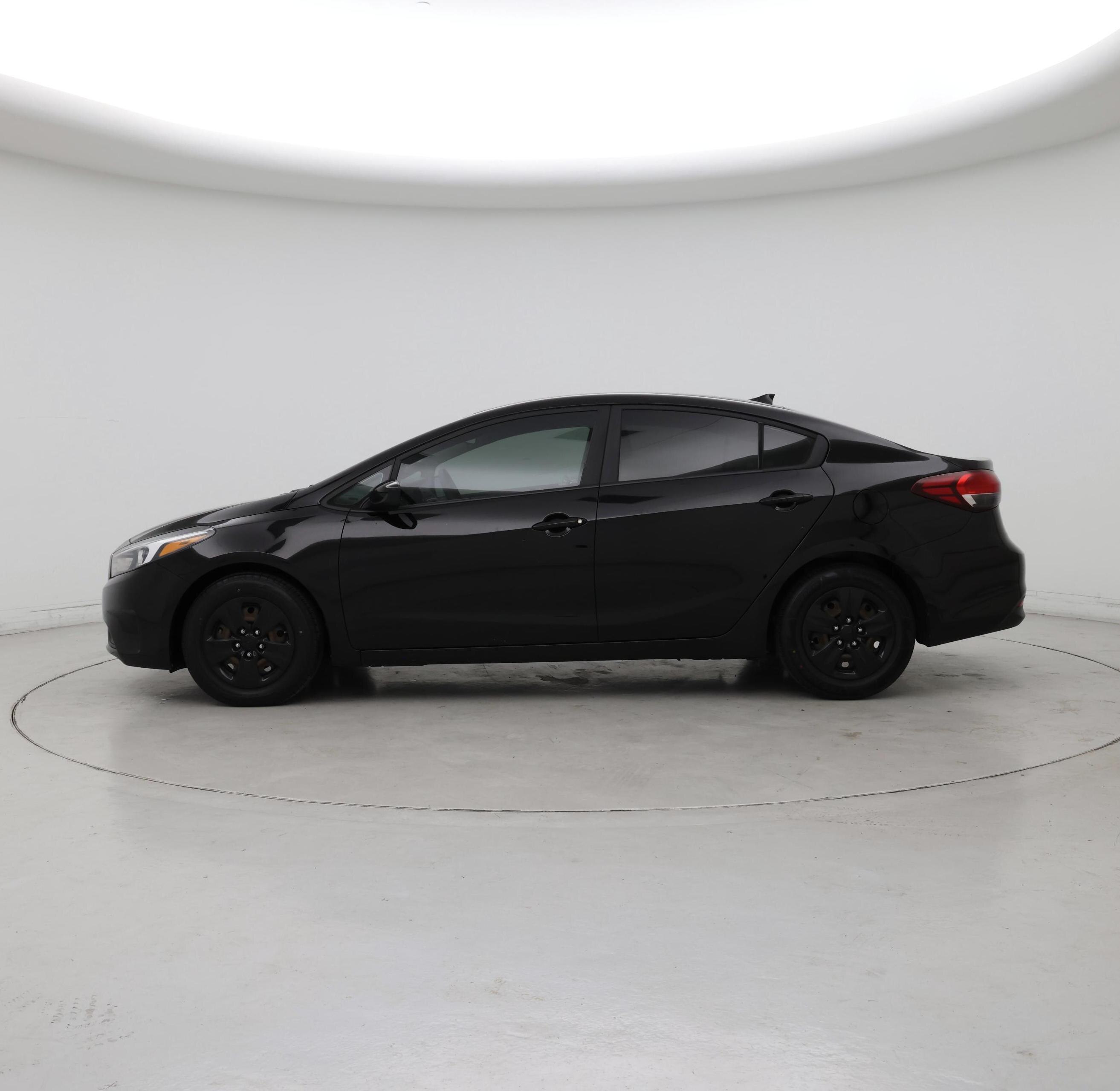 Thumbnail: 2018 Kia Forte - 3