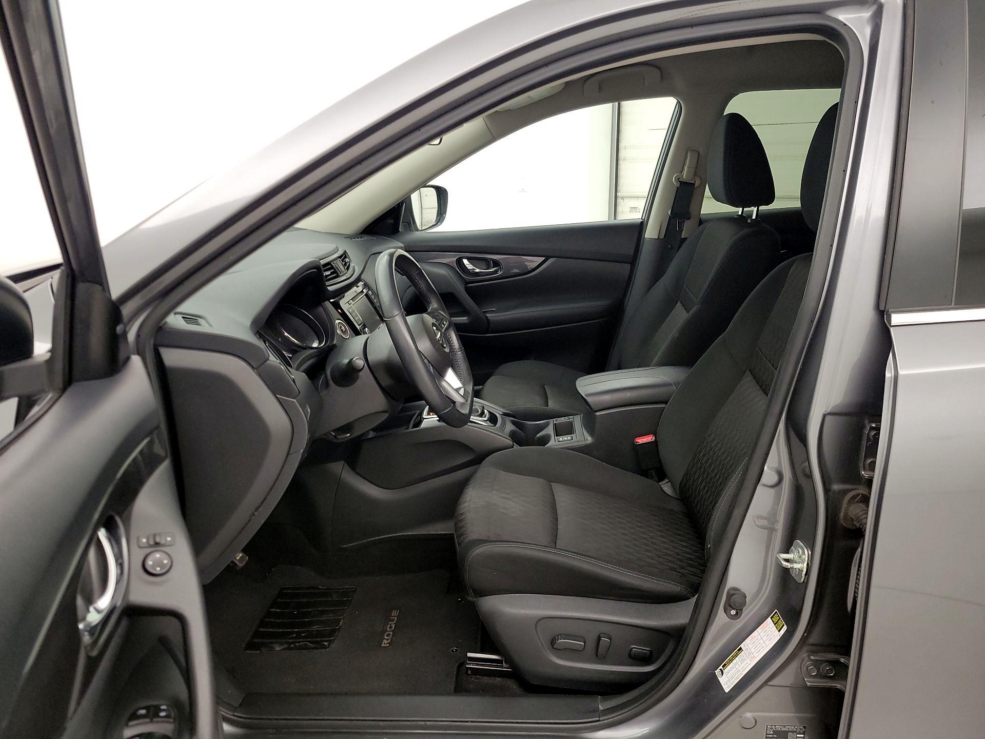 Thumbnail: 2018 Nissan Rogue - 11