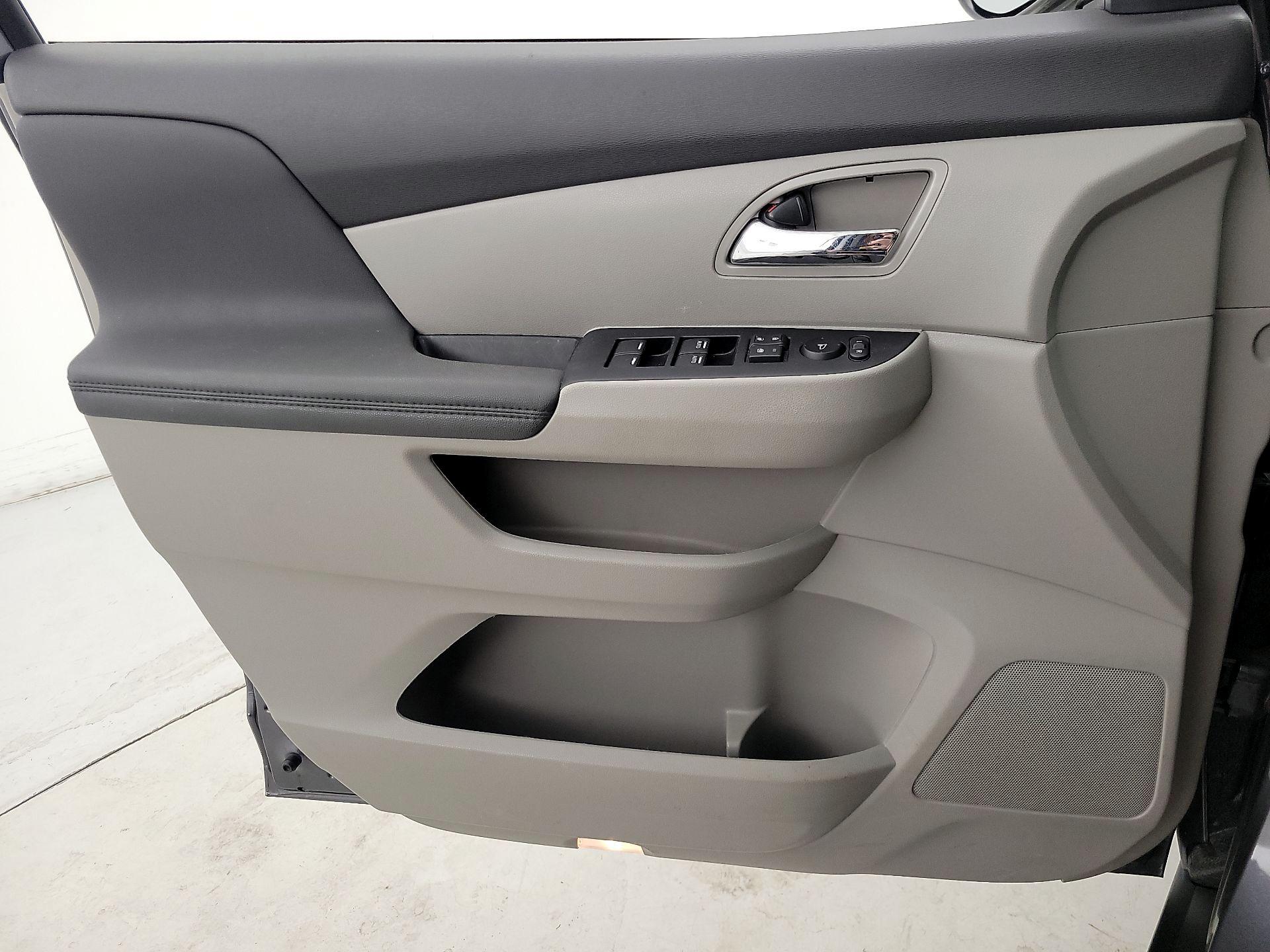 Thumbnail: 2016 Honda Odyssey - 12