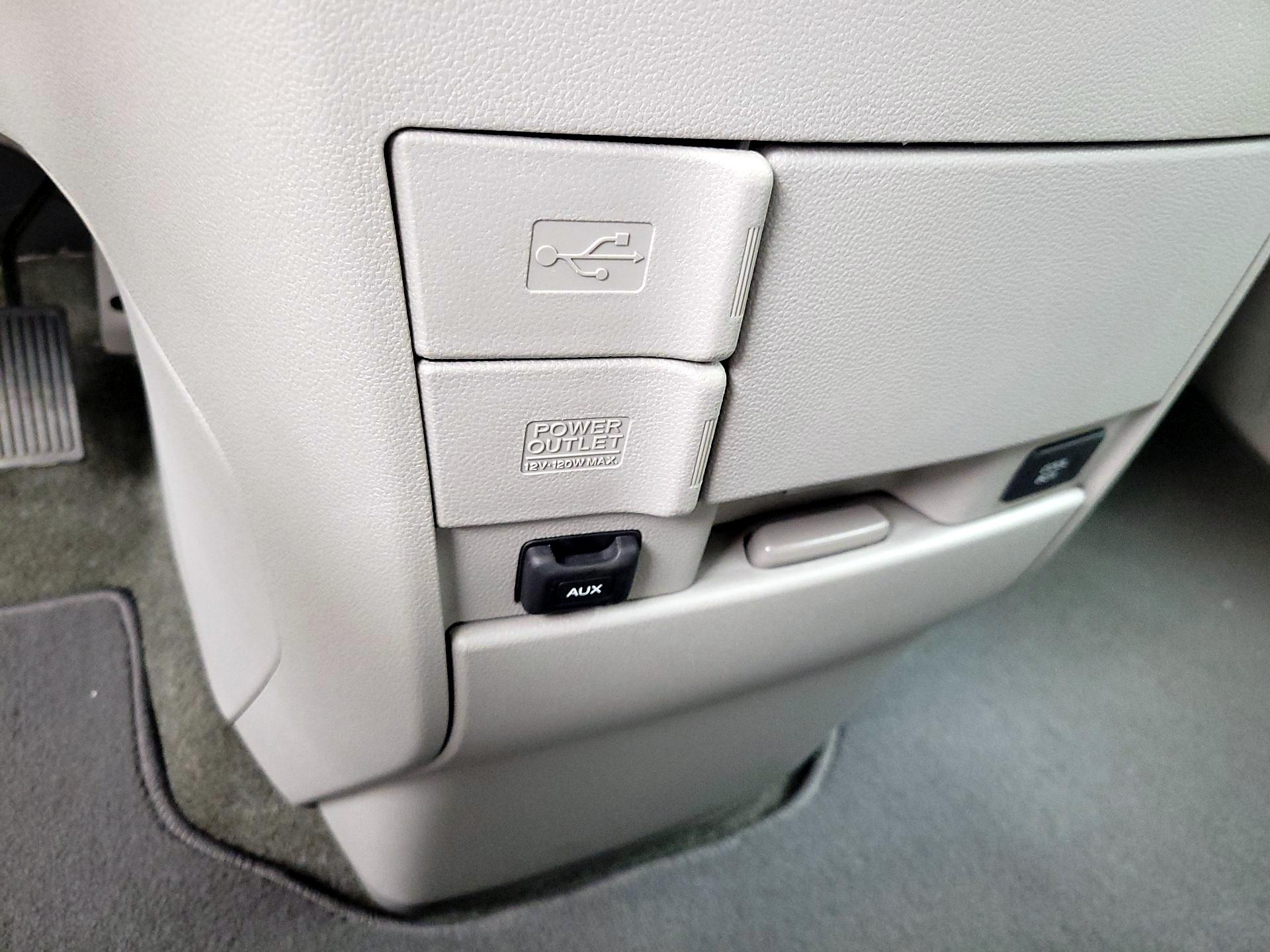 Thumbnail: 2016 Honda Odyssey - 18