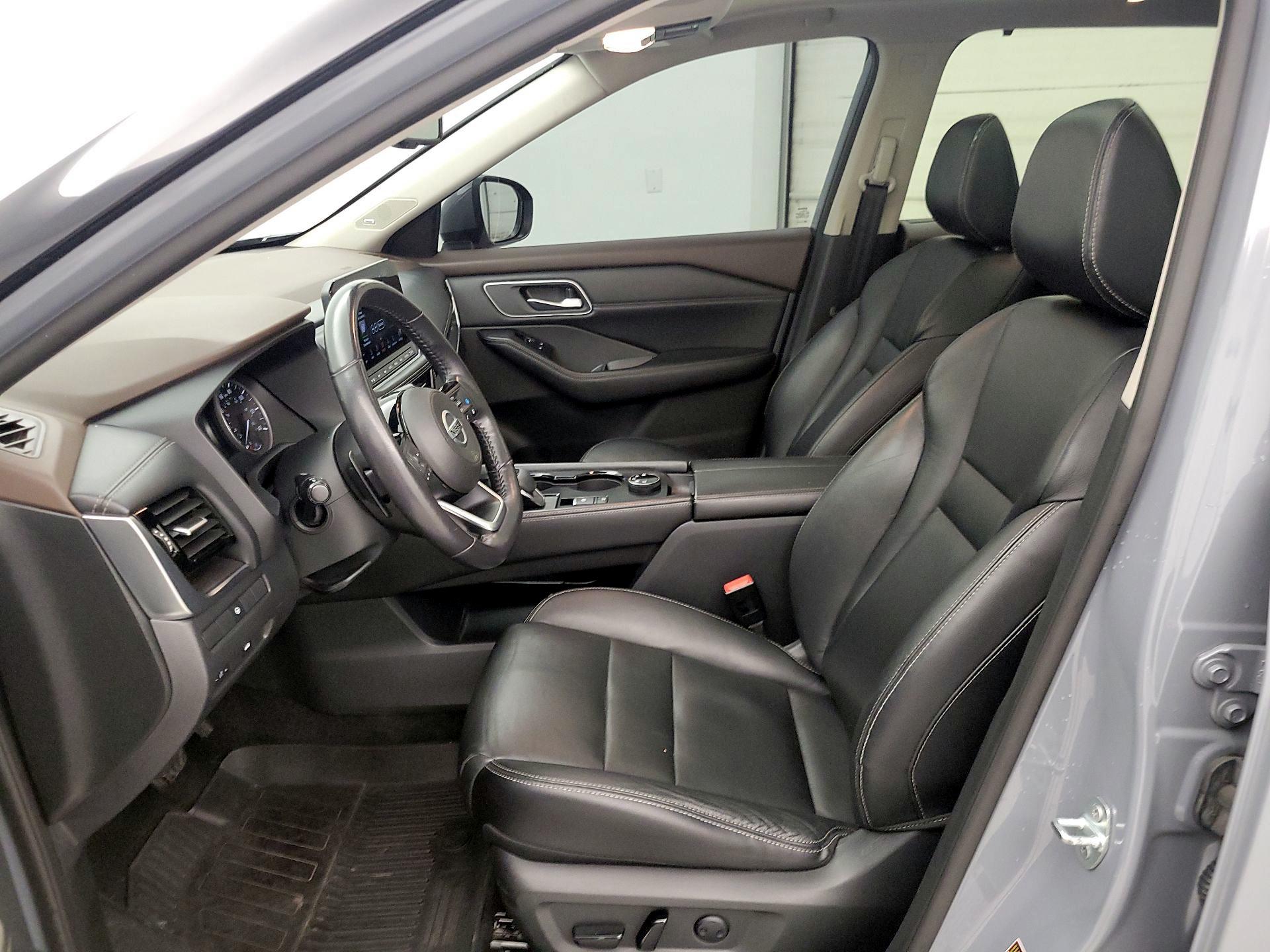 Thumbnail: 2021 Nissan Rogue - 11