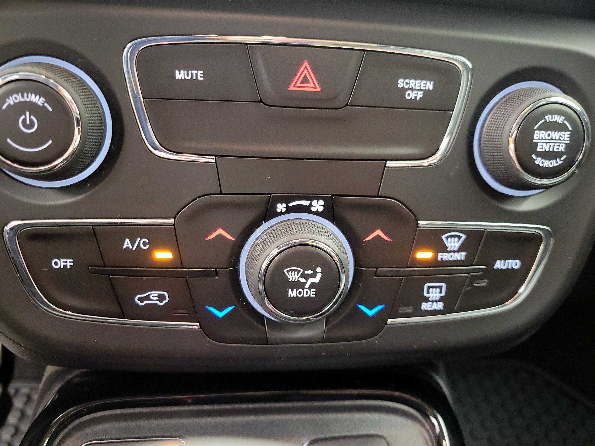 Thumbnail: 2018 Jeep Compass - 16