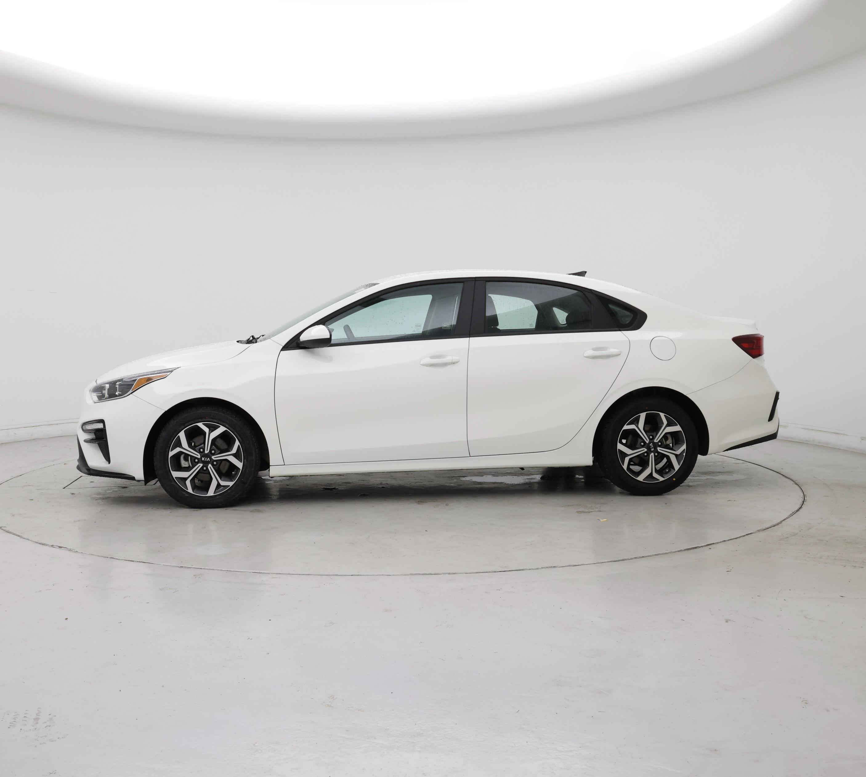 Thumbnail: 2021 Kia Forte - 3