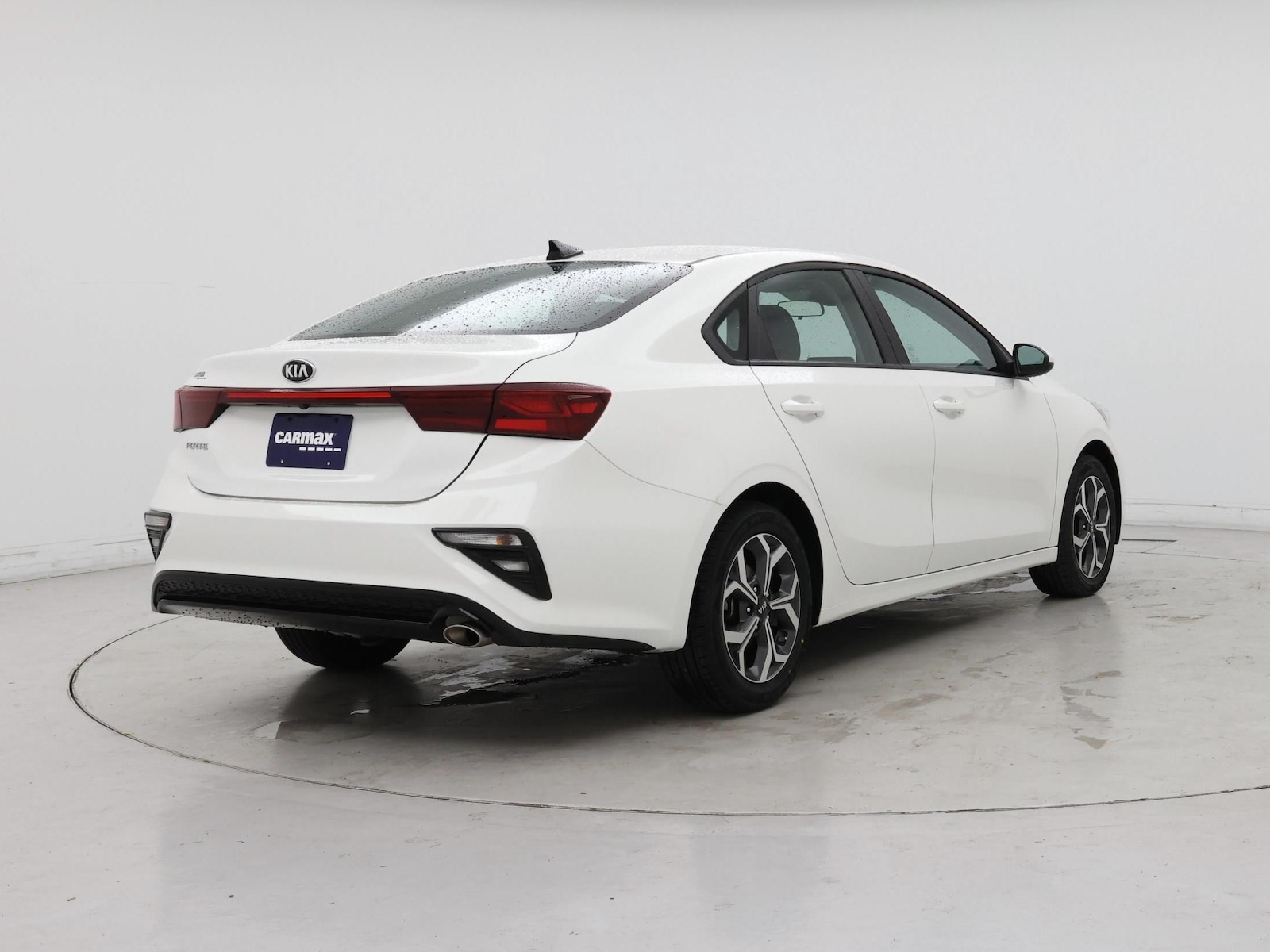 2021 Kia Forte LXS - Photo 9