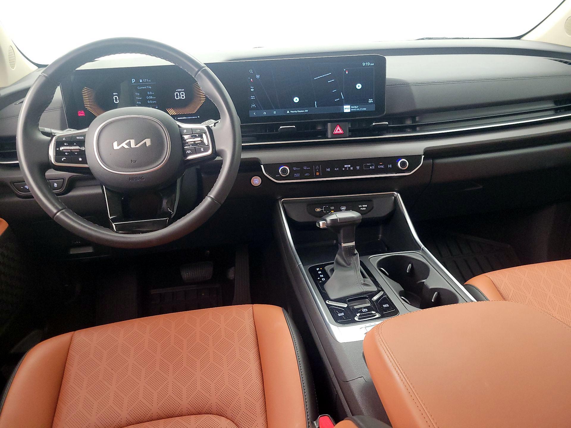 Thumbnail: 2025 Kia Carnival - 9