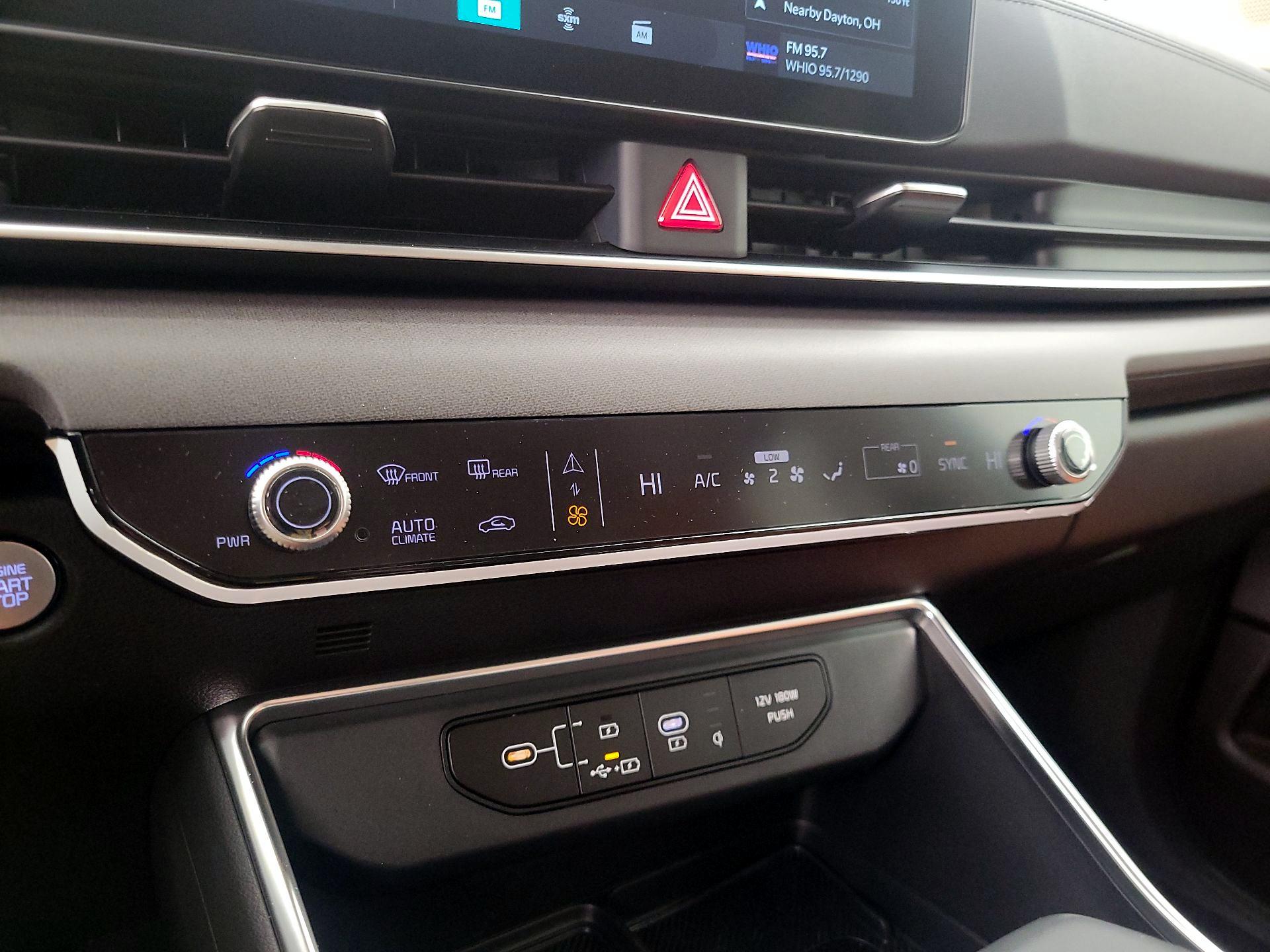 Thumbnail: 2025 Kia Carnival - 17