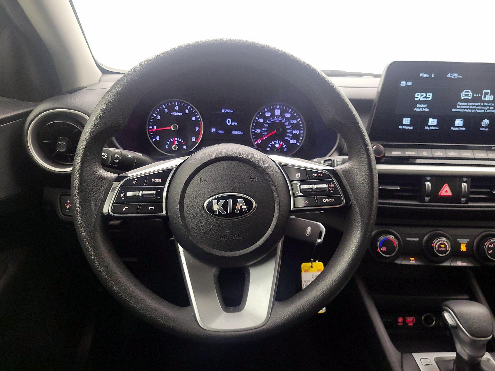 Thumbnail: 2021 Kia Forte - 10