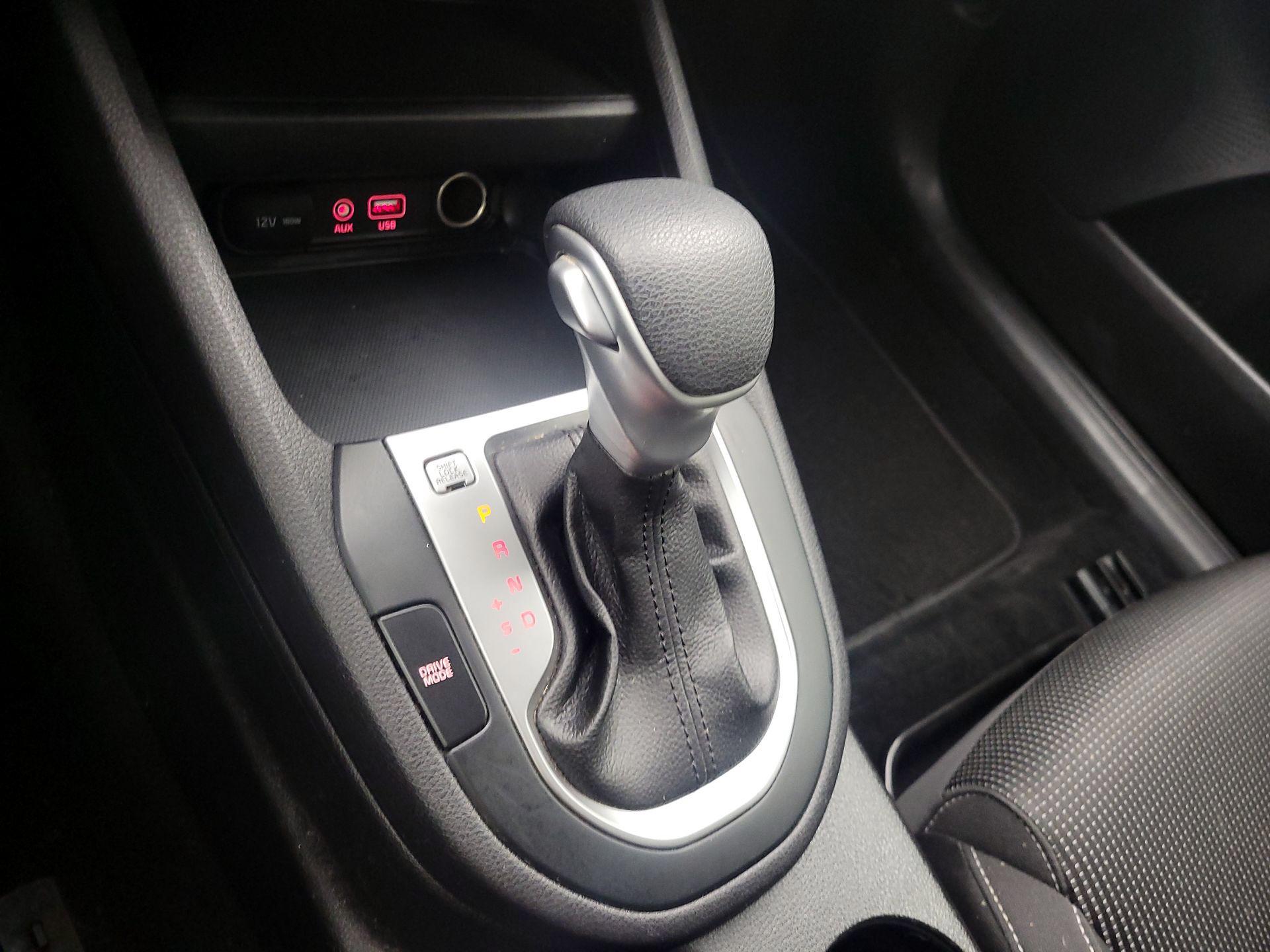 Thumbnail: 2021 Kia Forte - 17