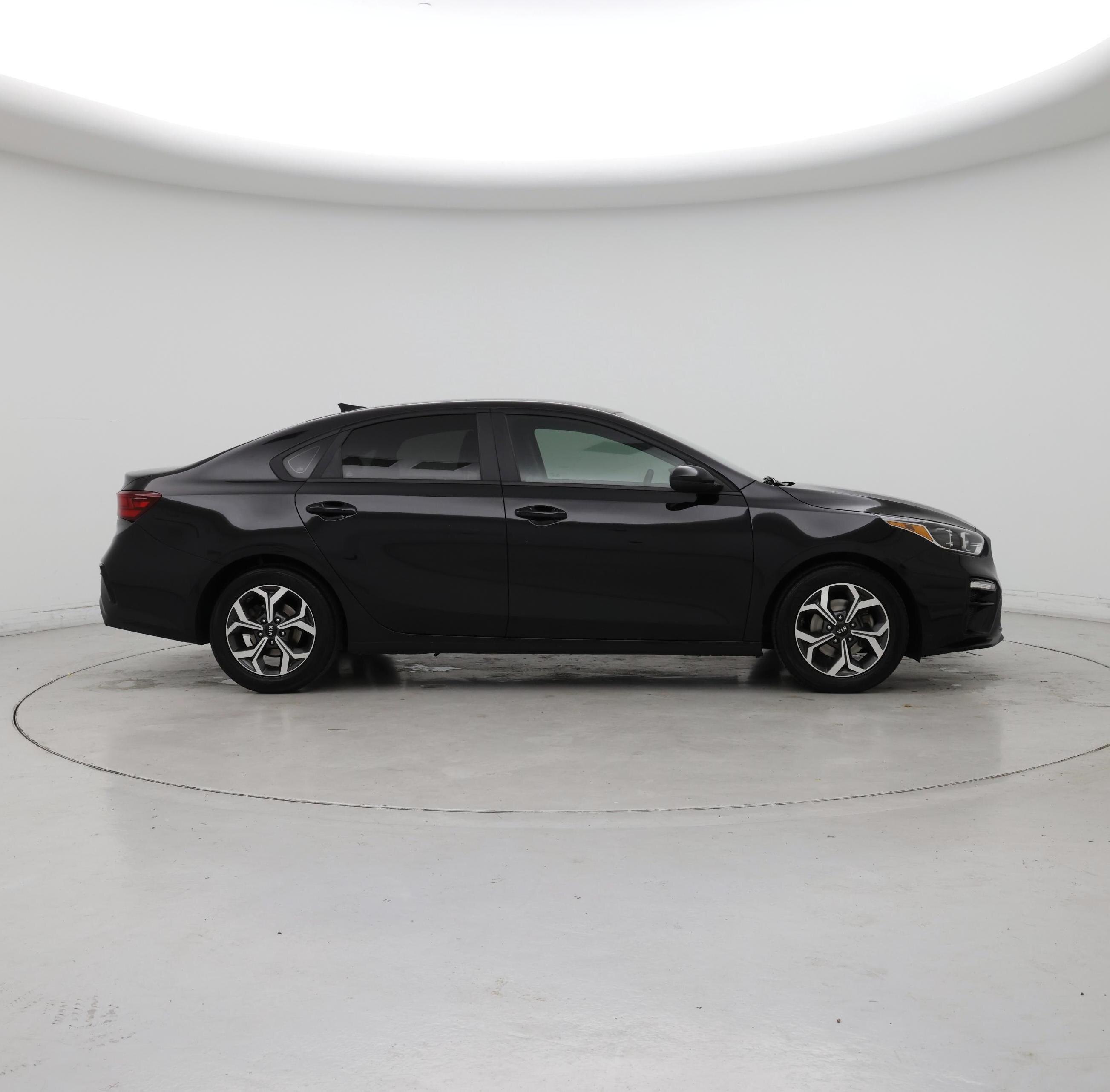 Thumbnail: 2021 Kia Forte - 7