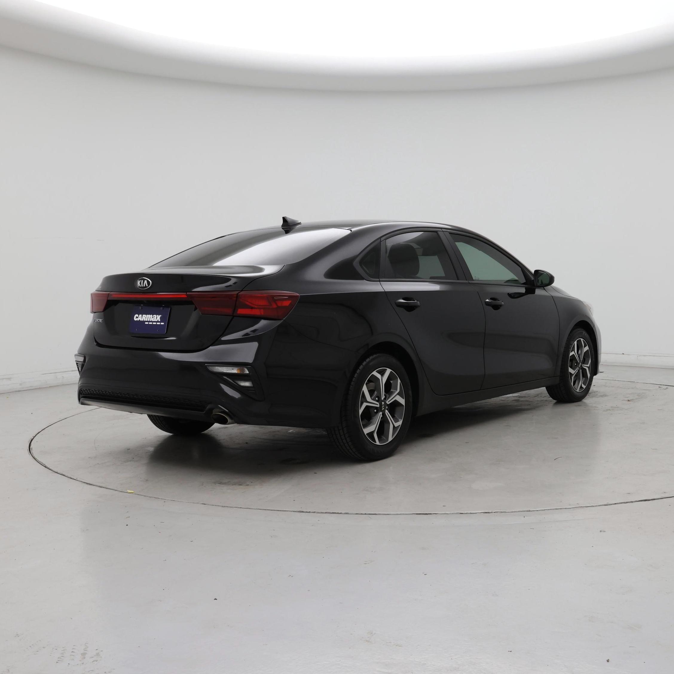 Thumbnail: 2021 Kia Forte - 8