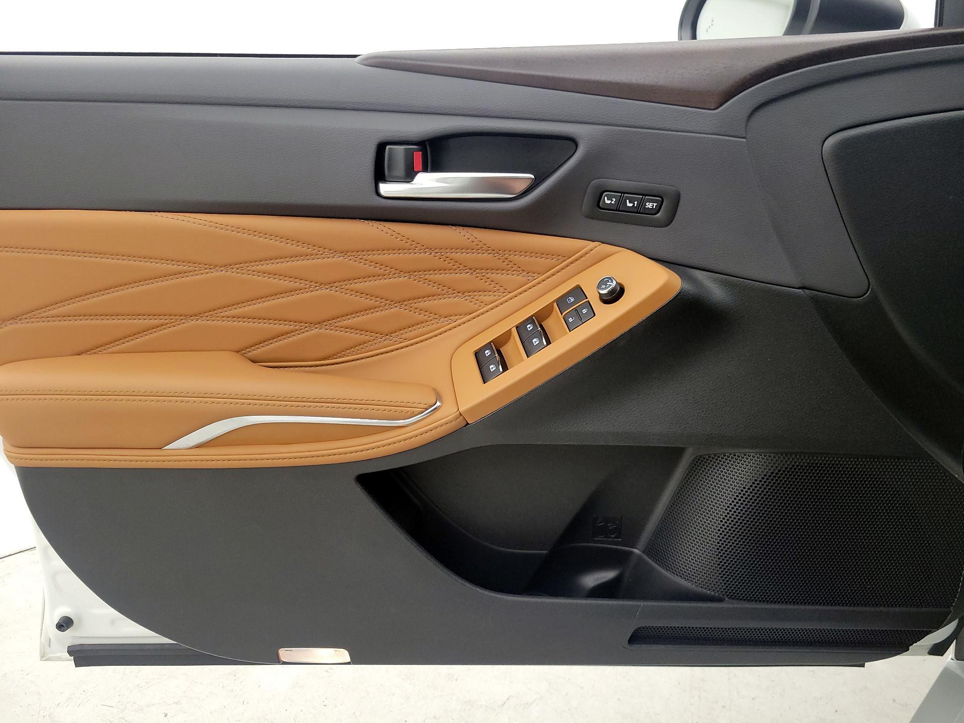 Thumbnail: 2021 Toyota Avalon - 12
