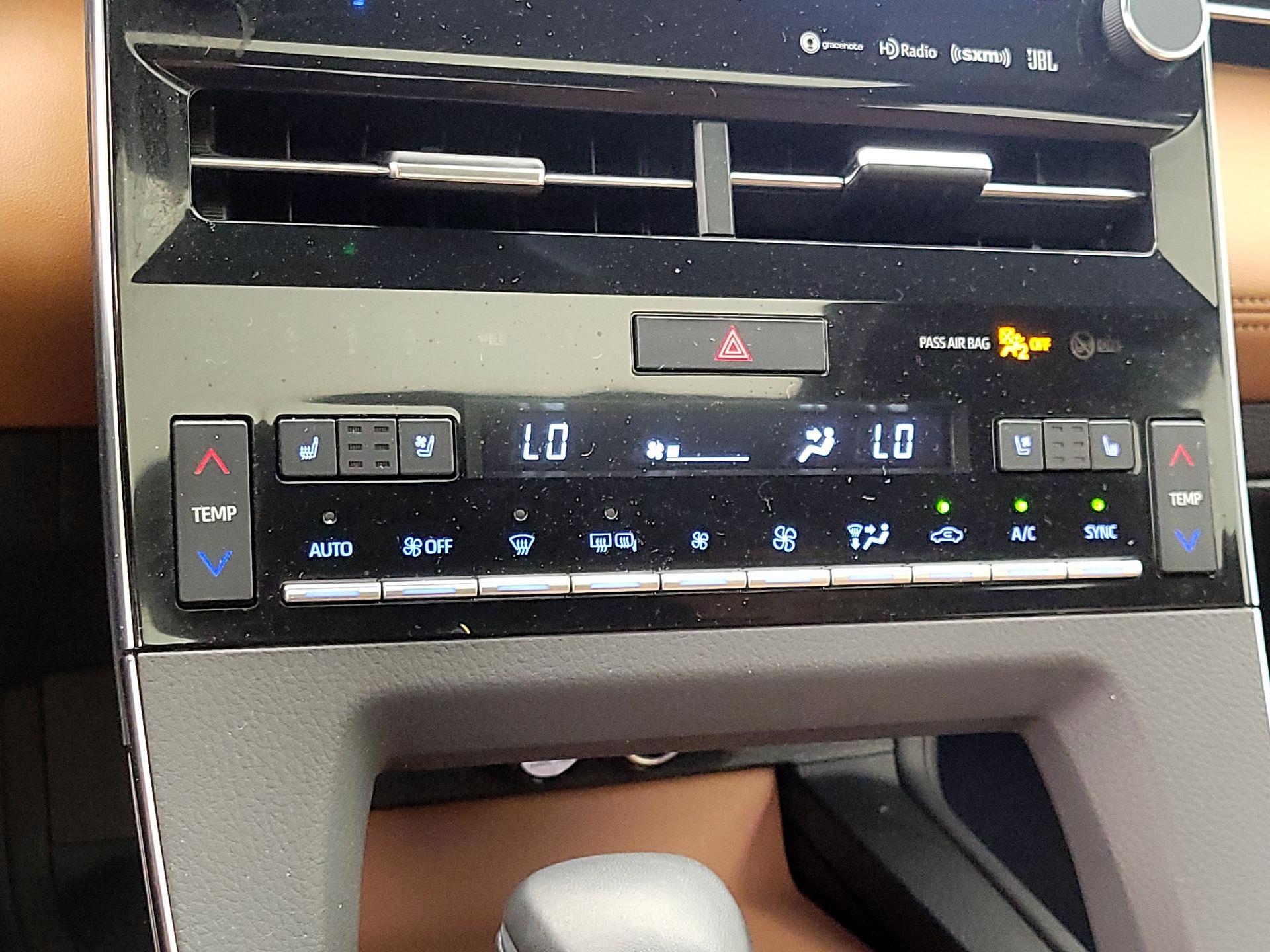 Thumbnail: 2021 Toyota Avalon - 17