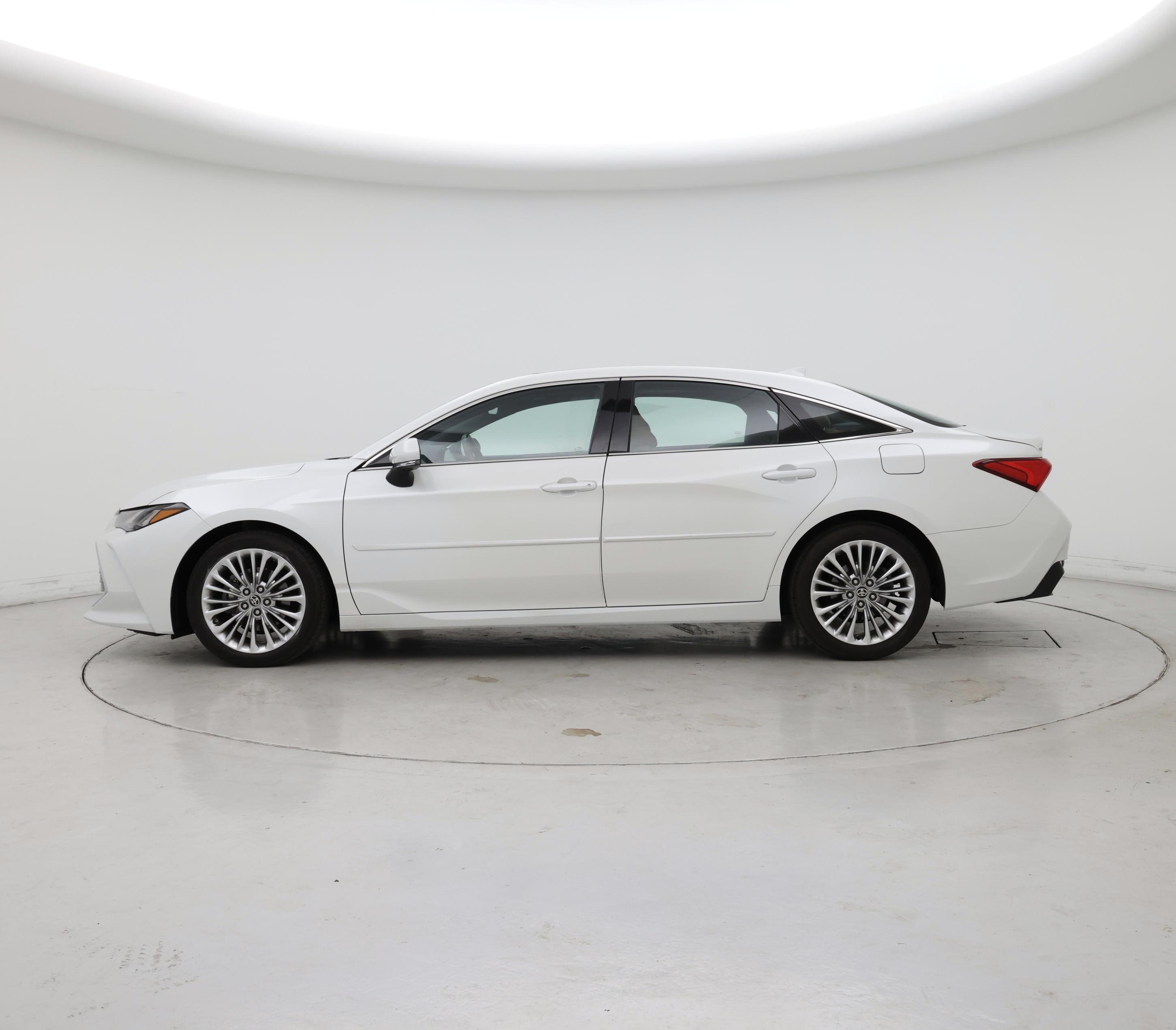 Thumbnail: 2021 Toyota Avalon - 3