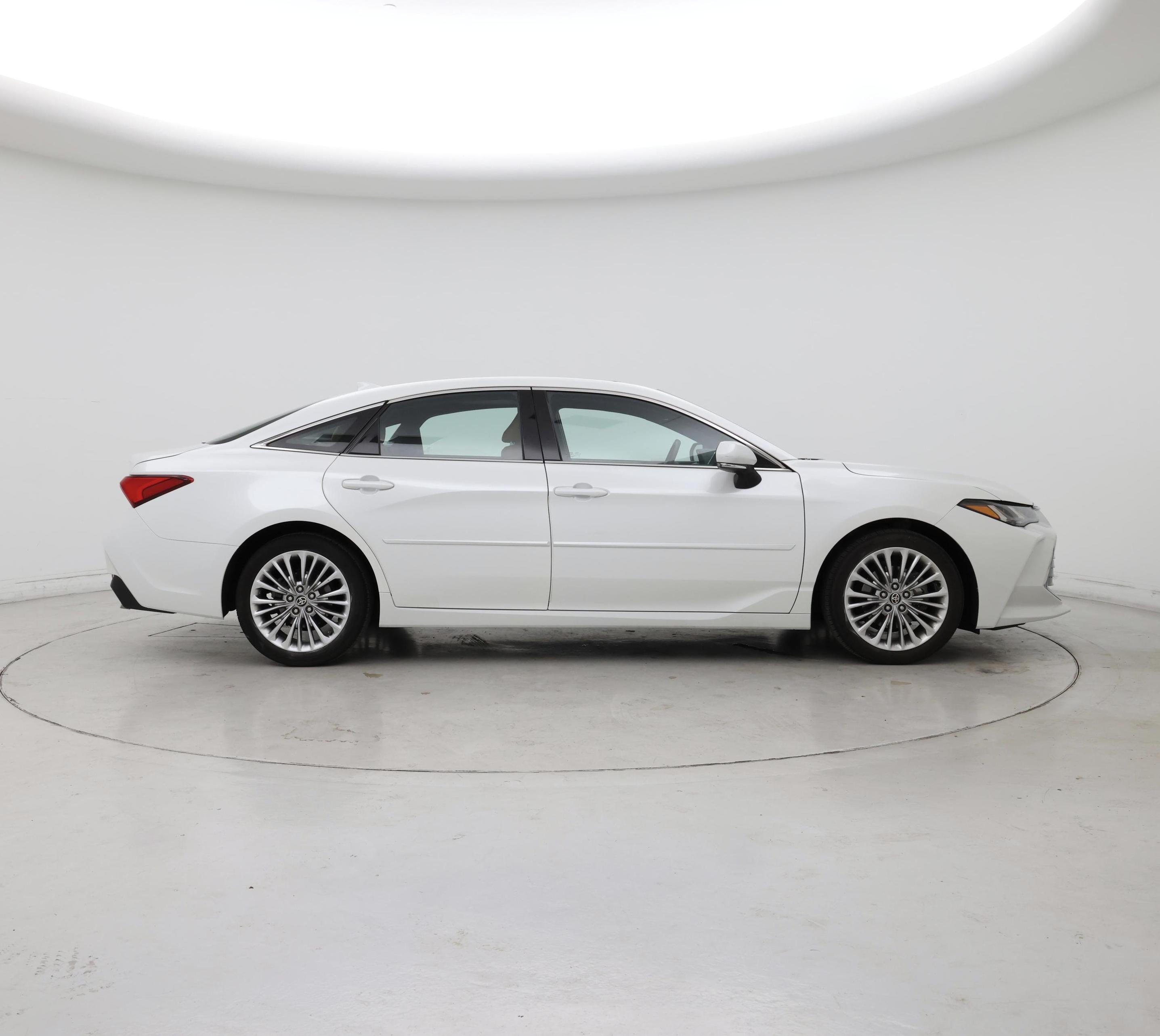 Thumbnail: 2021 Toyota Avalon - 7