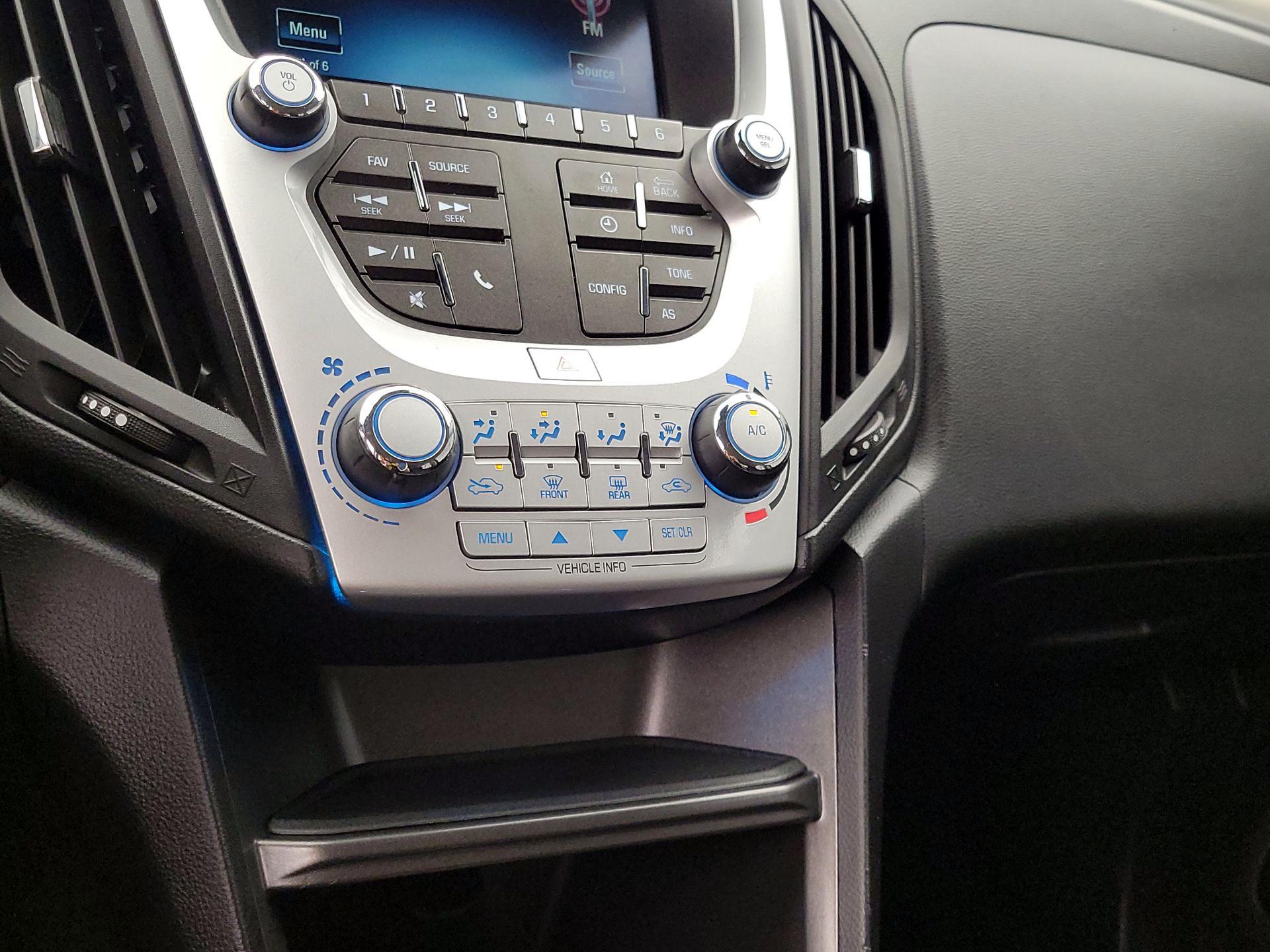 Thumbnail: 2016 Chevrolet Equinox - 15