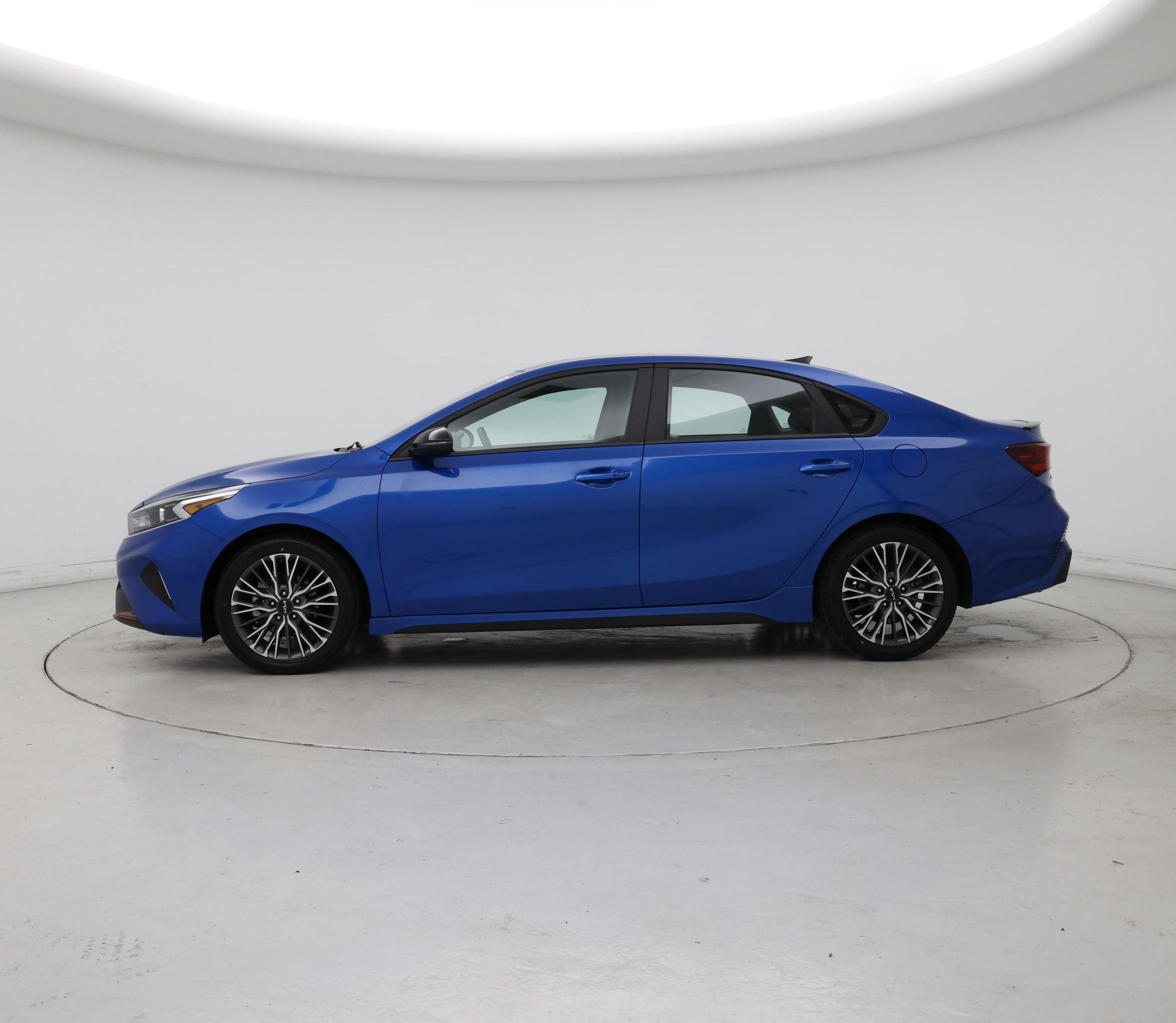 Thumbnail: 2023 Kia Forte - 3