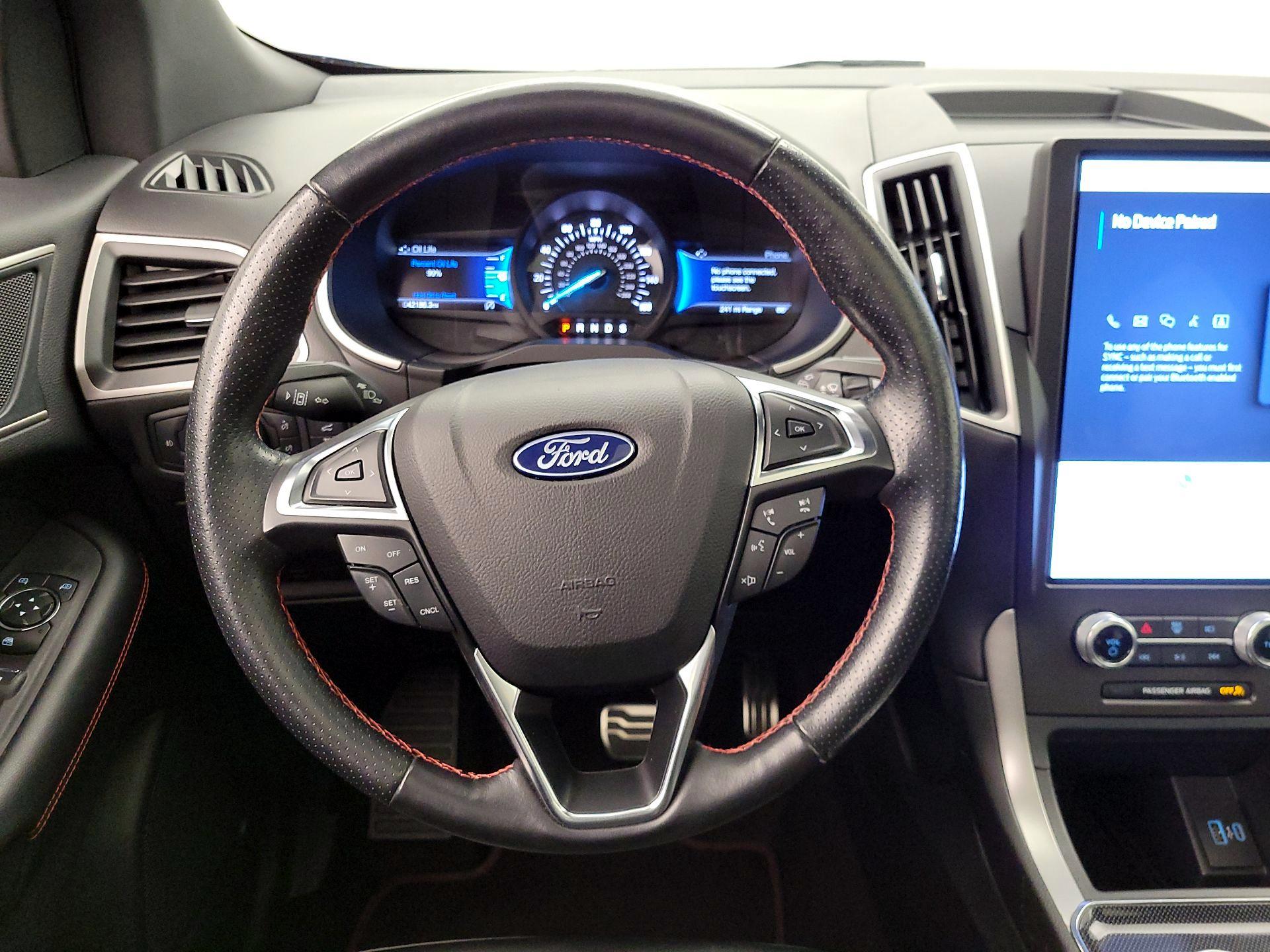 Thumbnail: 2021 Ford Edge - 10