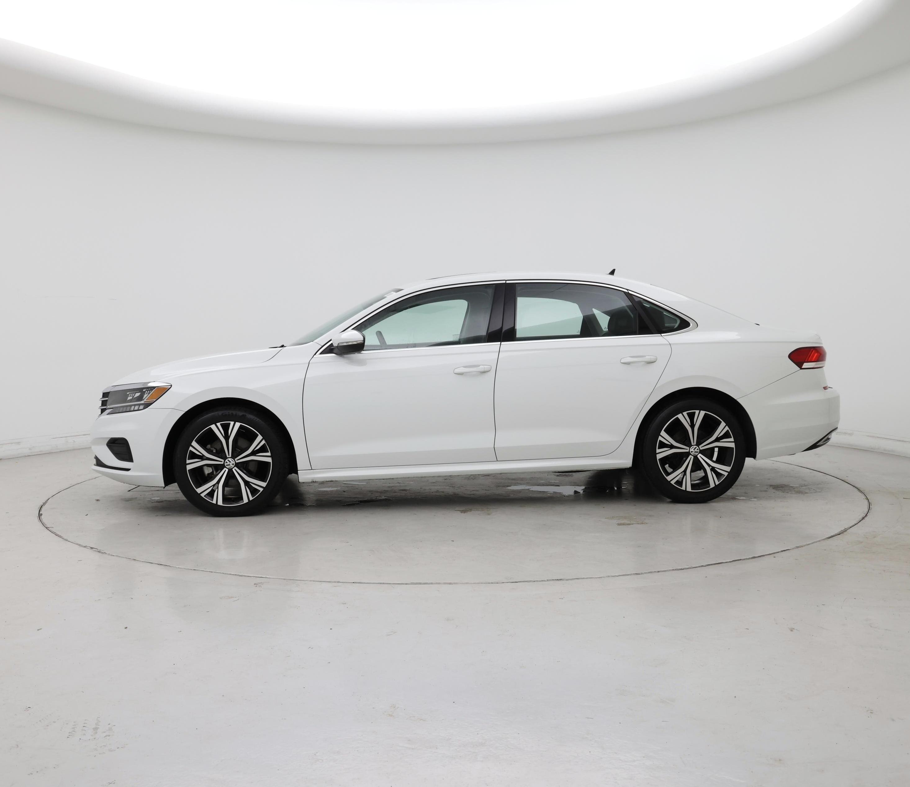 Thumbnail: 2021 Volkswagen Passat - 3