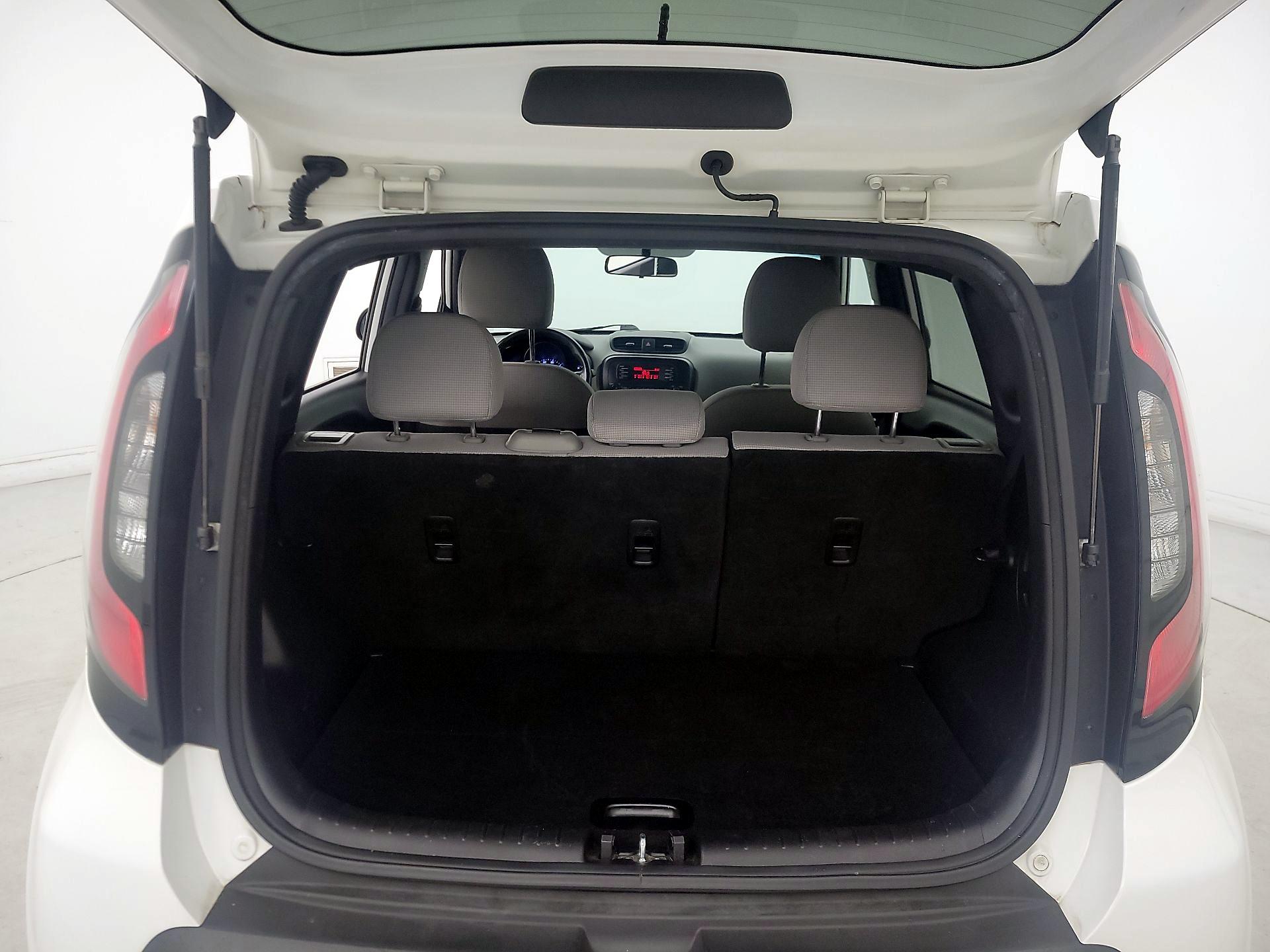 Thumbnail: 2016 Kia Soul - 19