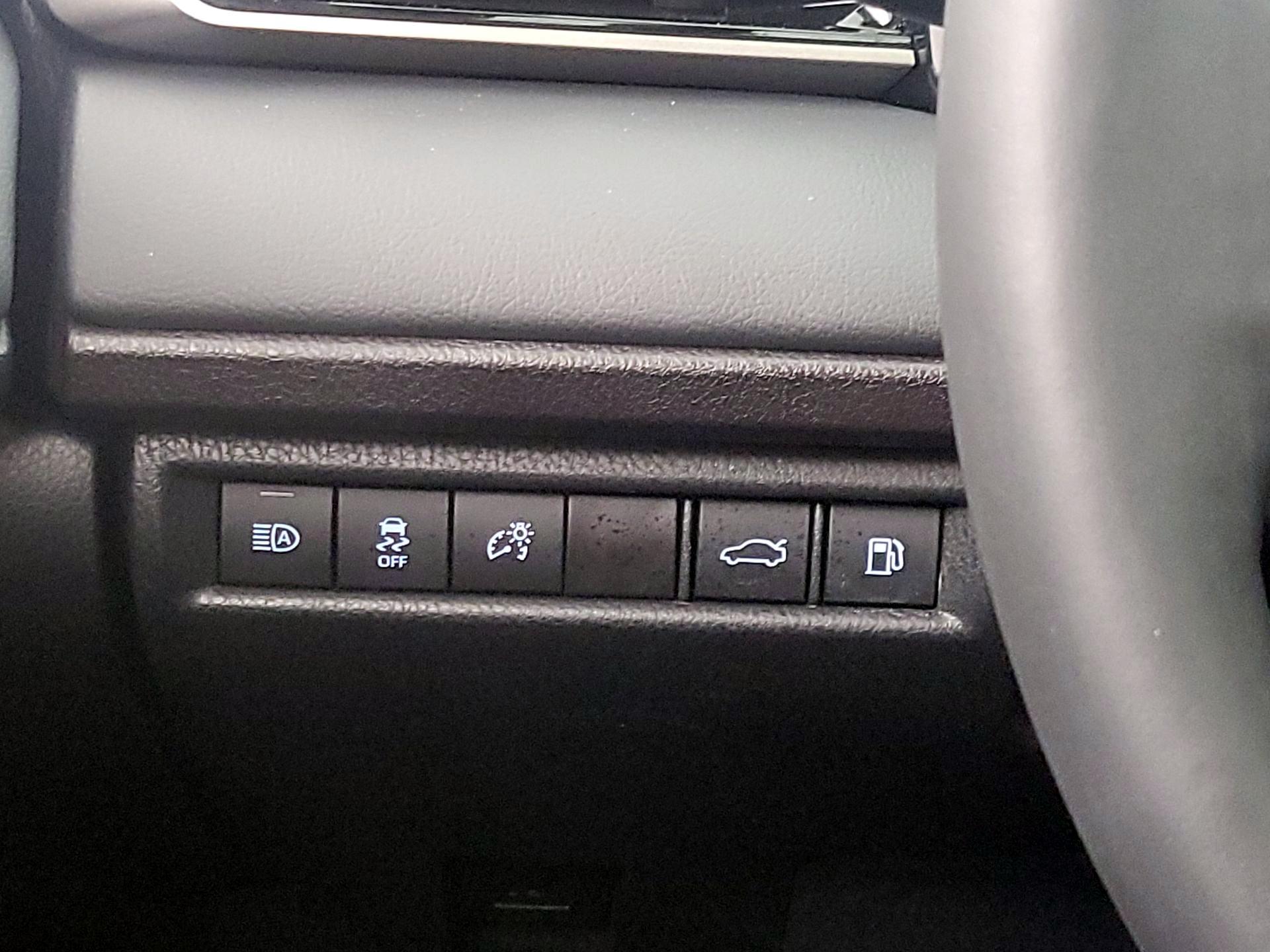Thumbnail: 2025 Toyota Camry - 13
