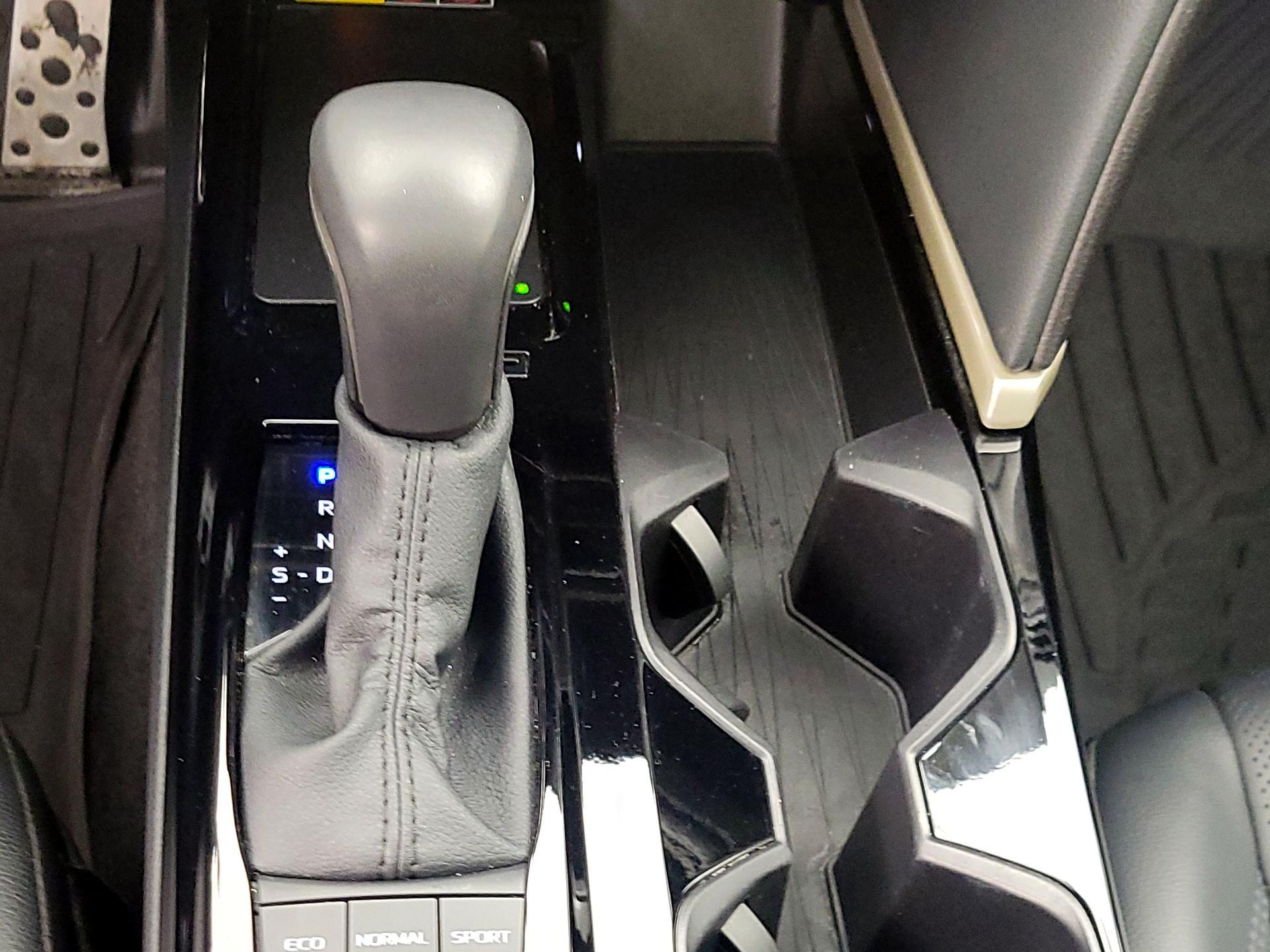 Thumbnail: 2025 Toyota Camry - 17