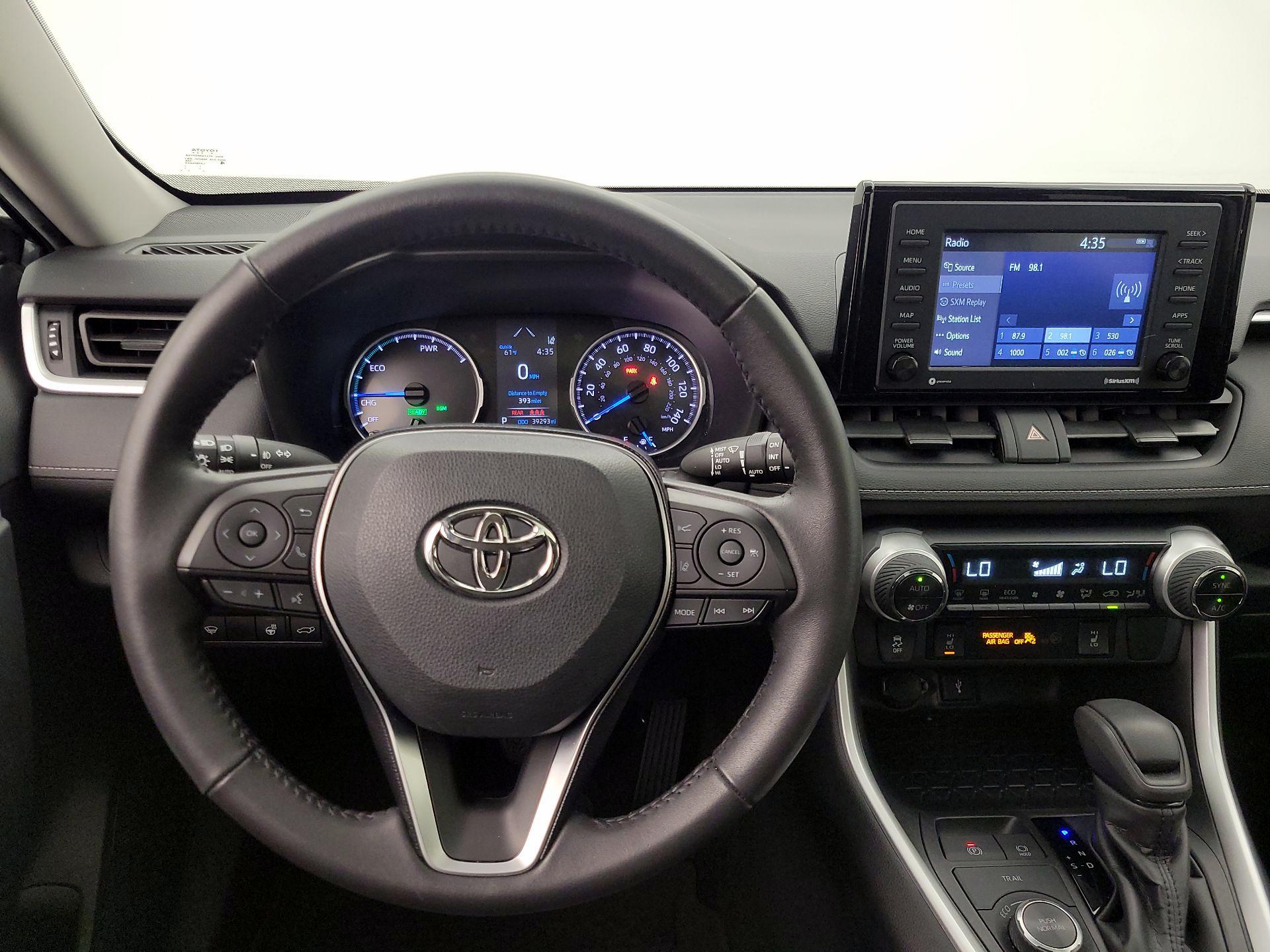 Thumbnail: 2021 Toyota RAV4 - 10