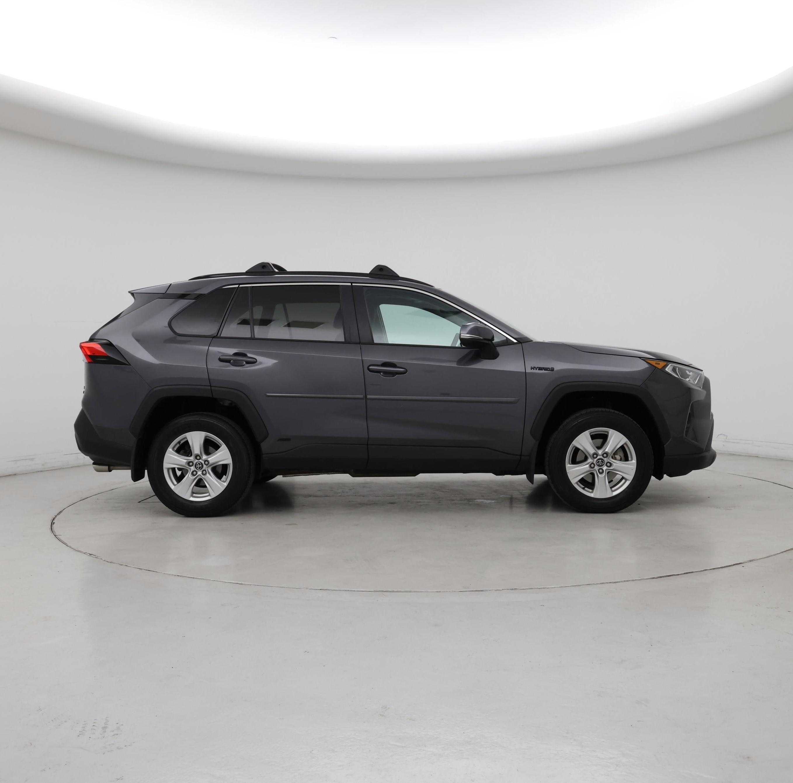 Thumbnail: 2021 Toyota RAV4 - 7
