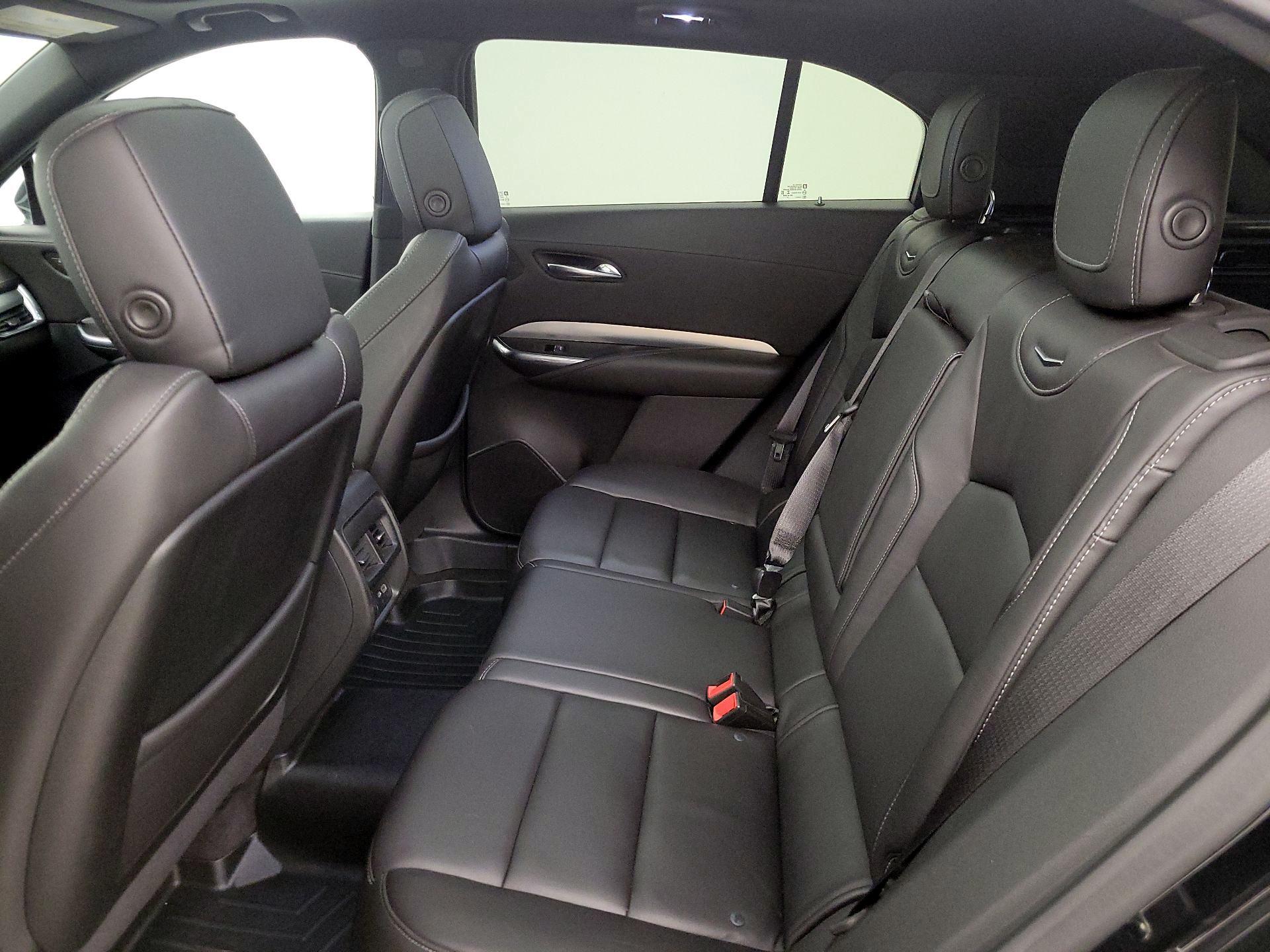 Thumbnail: 2020 Cadillac XT4 - 20