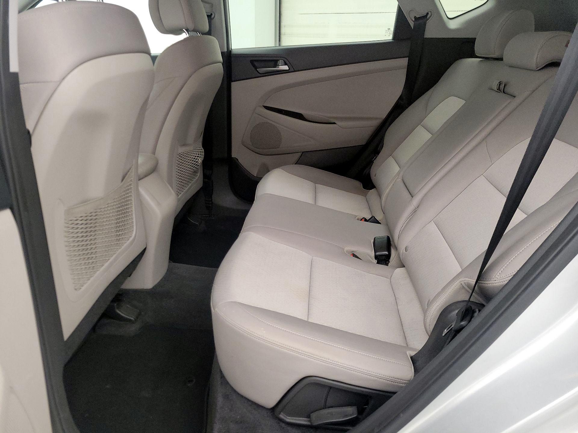Thumbnail: 2016 Hyundai Tucson - 19
