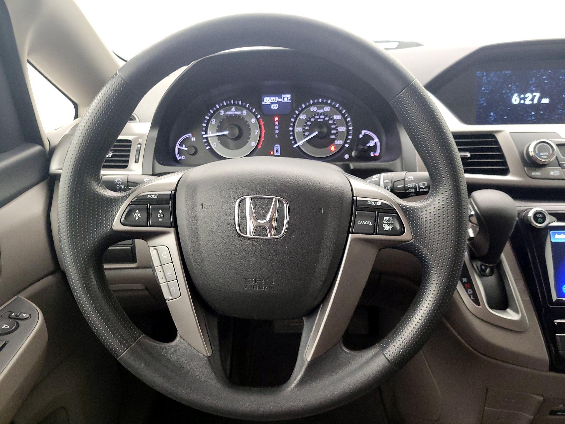 Thumbnail: 2016 Honda Odyssey - 10