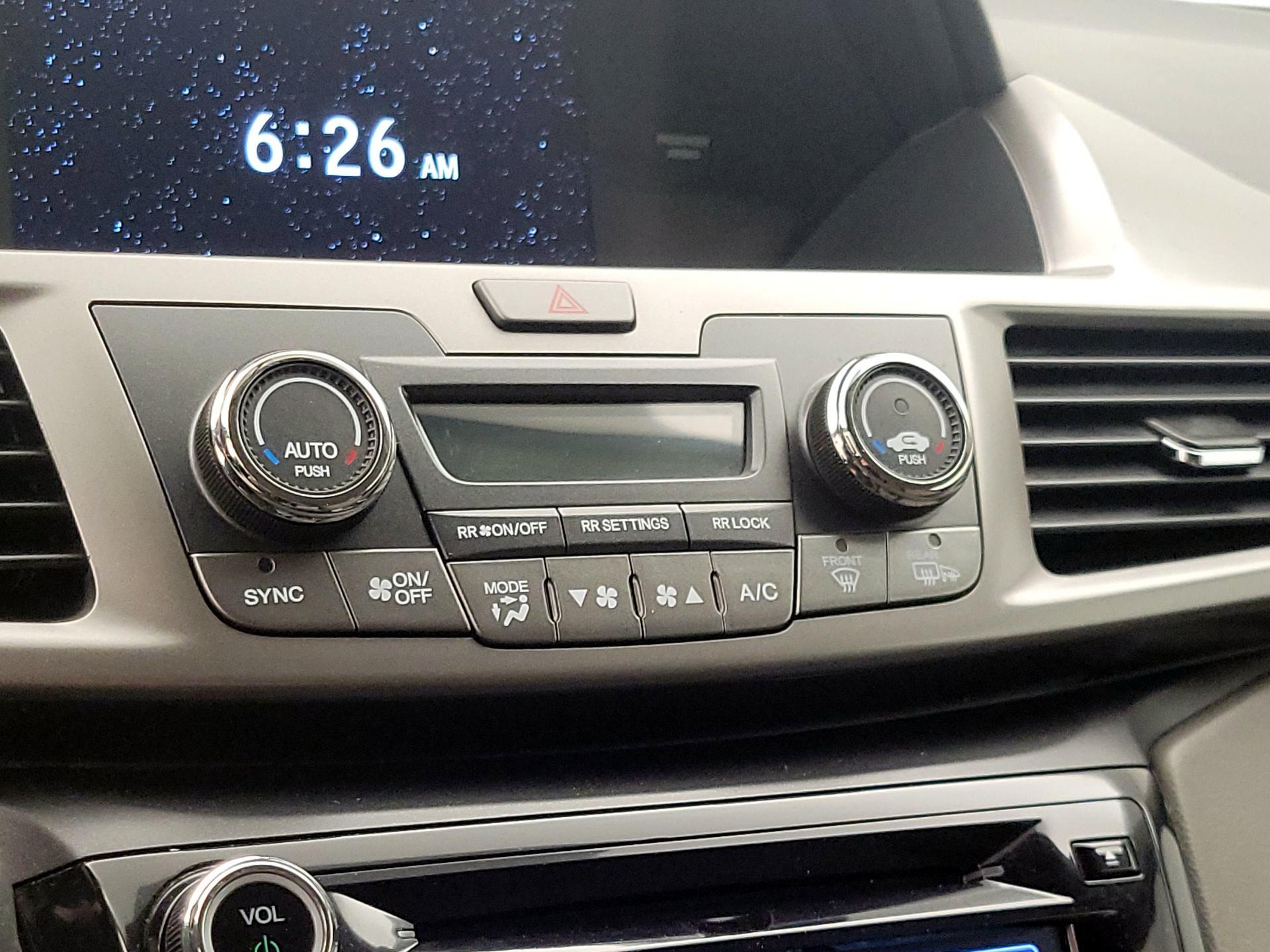 Thumbnail: 2016 Honda Odyssey - 16