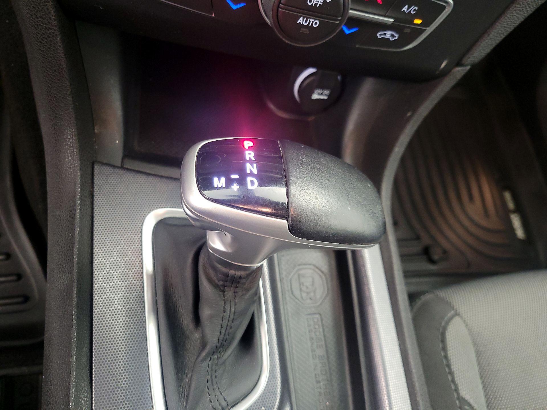 Thumbnail: 2015 Dodge Charger - 17