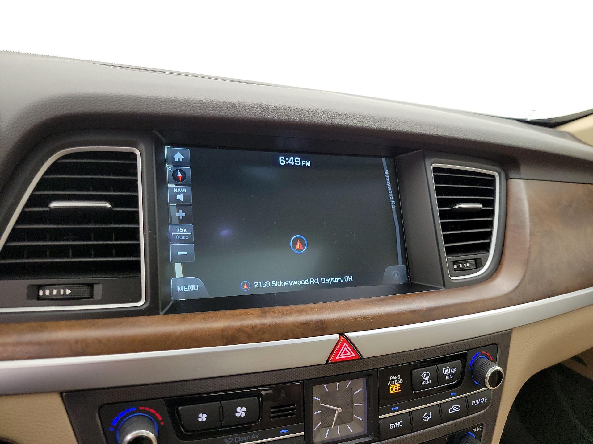 Thumbnail: 2017 Genesis G80 - 14