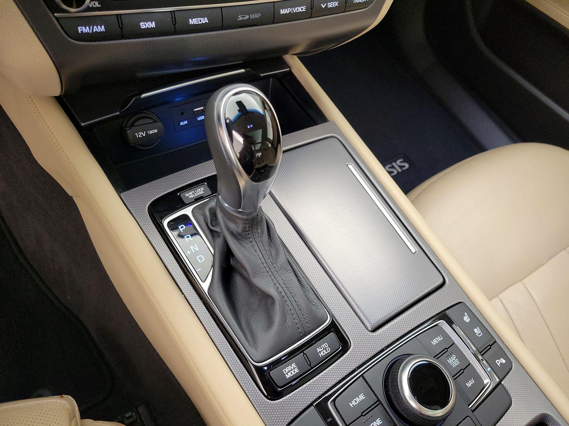 Thumbnail: 2017 Genesis G80 - 18