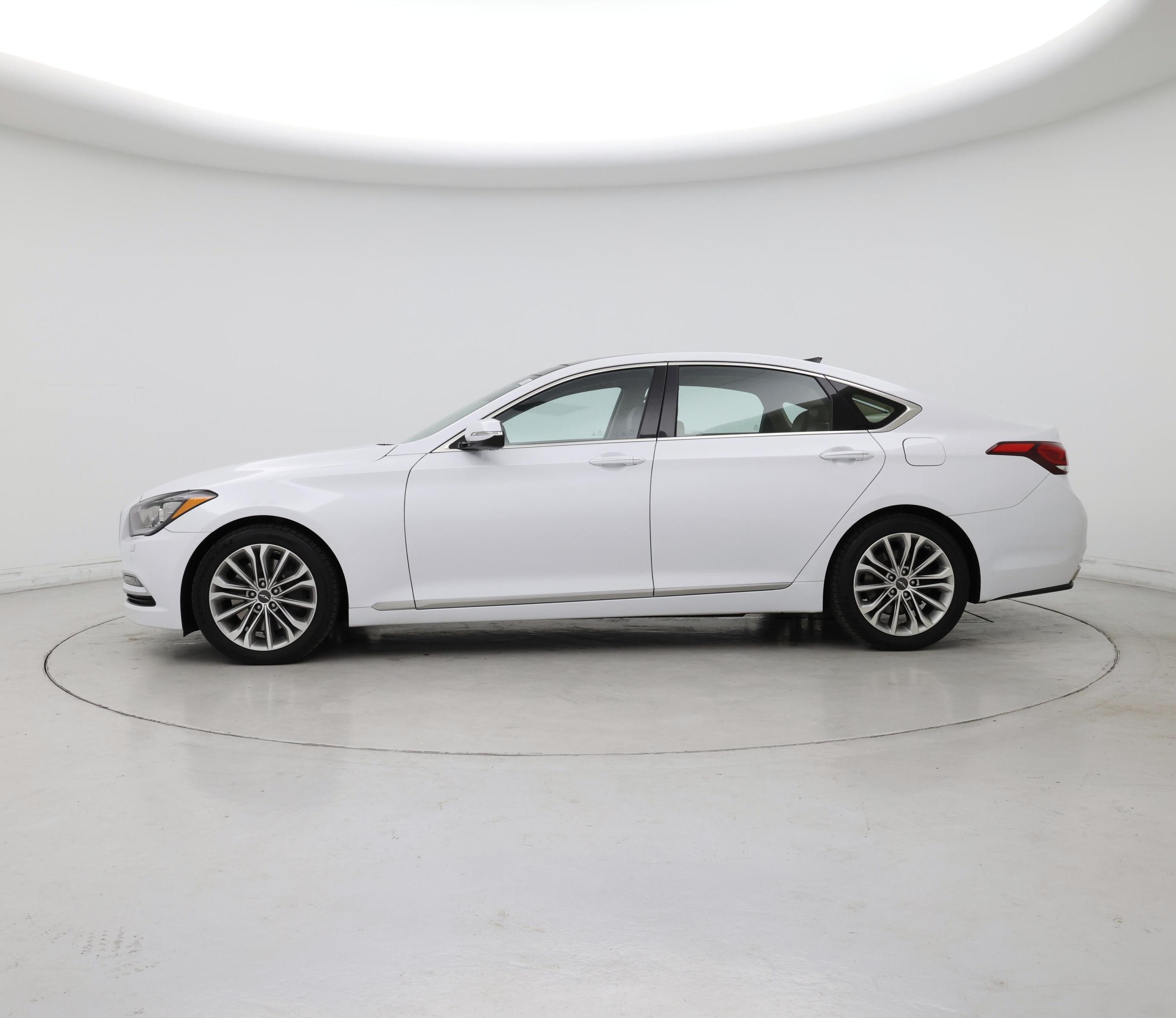 Thumbnail: 2017 Genesis G80 - 3