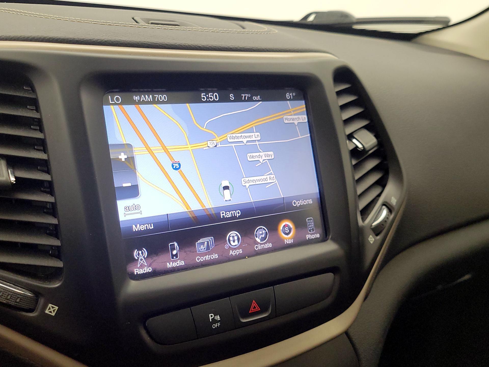 Thumbnail: 2015 Jeep Cherokee - 14